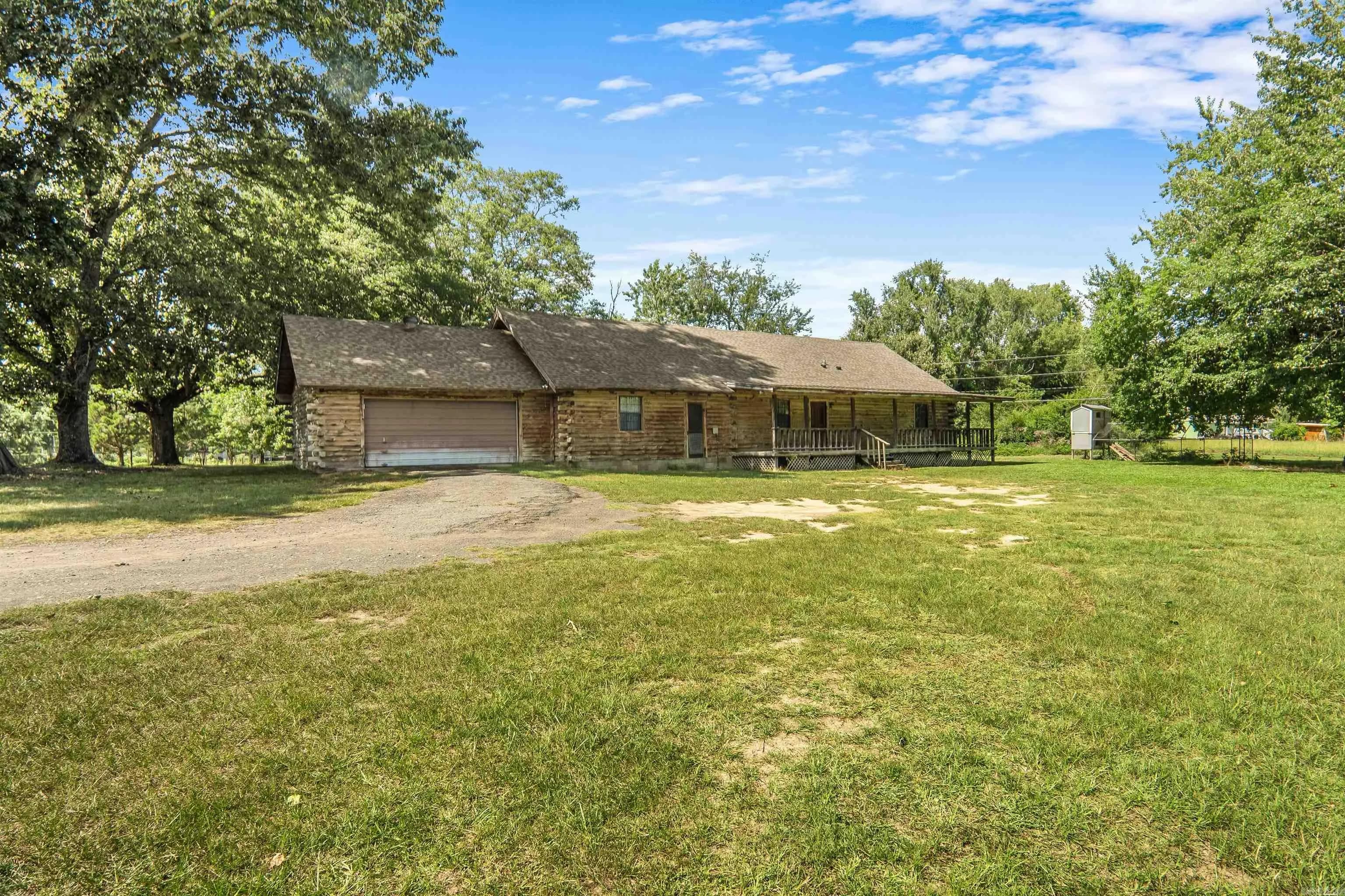Property at 619  Pickthorne - Image 3