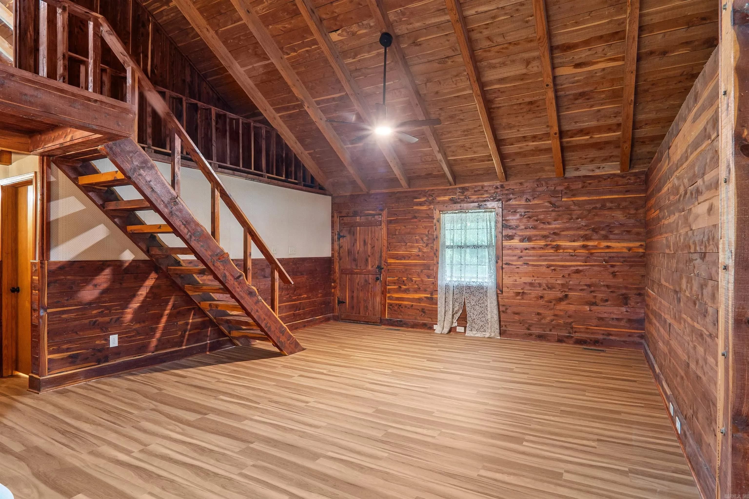 Property at 619  Pickthorne - Image 16