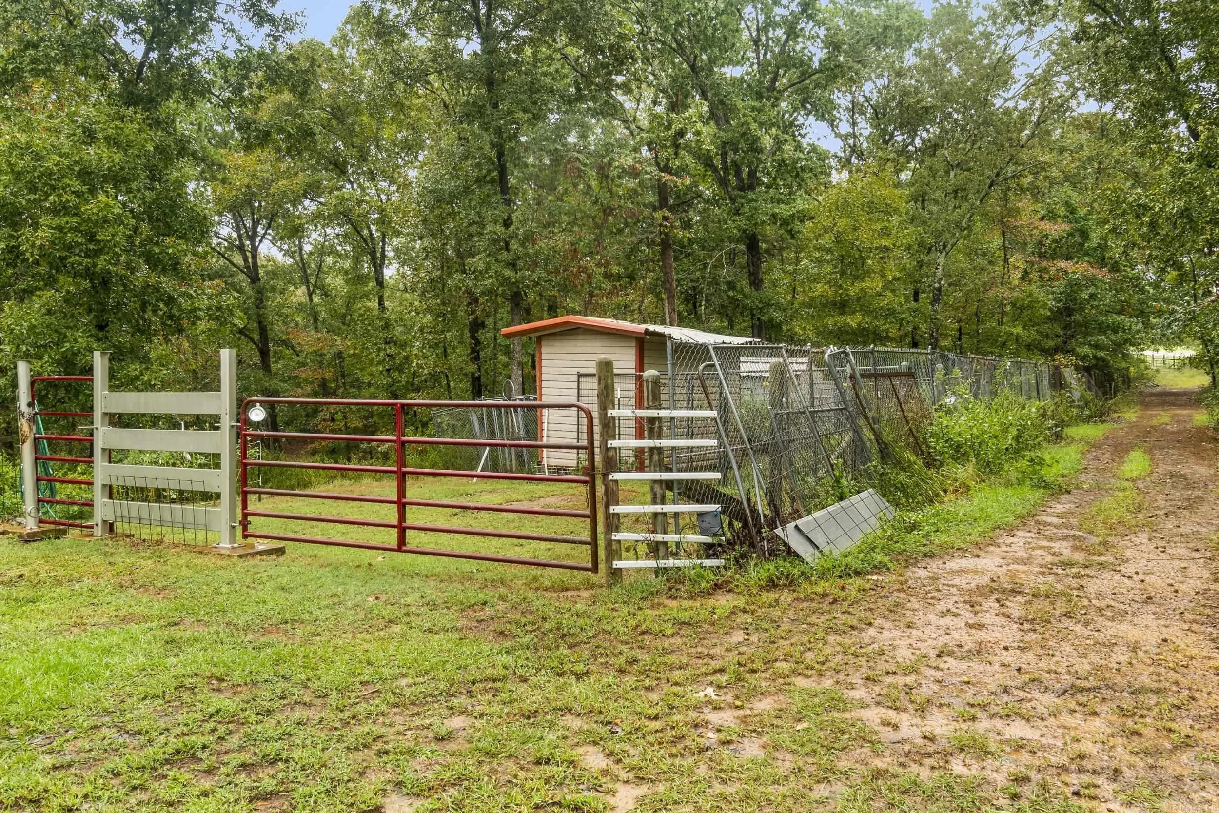 Property at 1052  Gravel hill - Image 28
