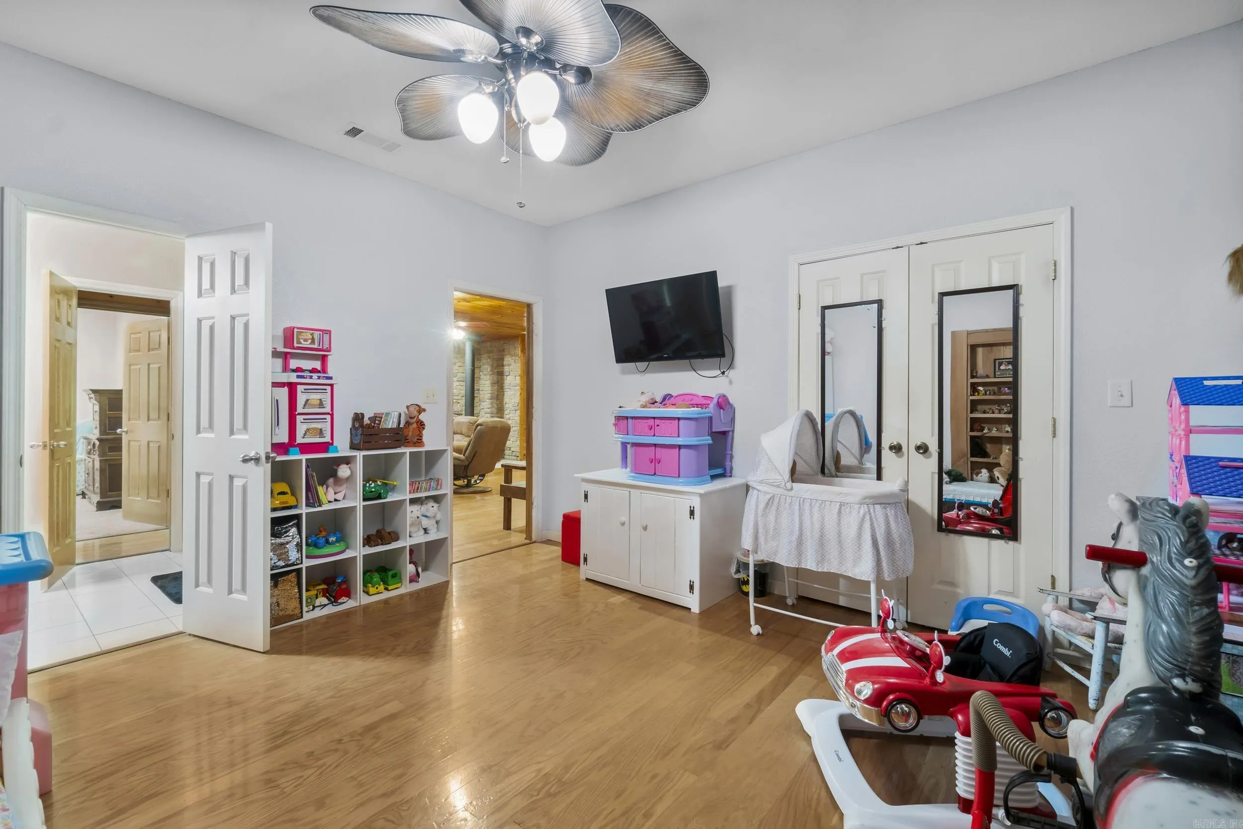 Property at 1052  Gravel hill - Image 25