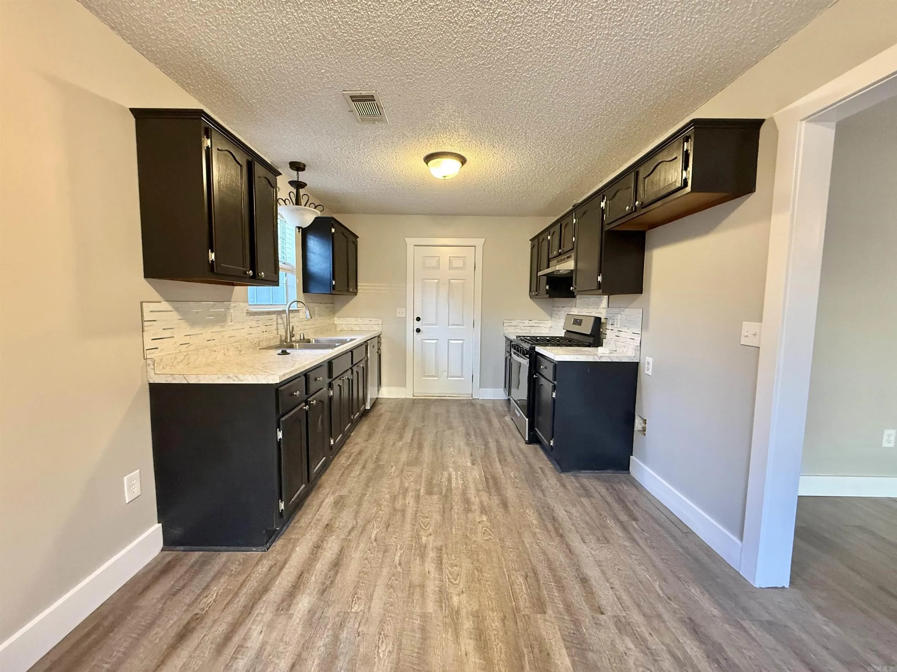 Property at 1815  Watts - Image 7