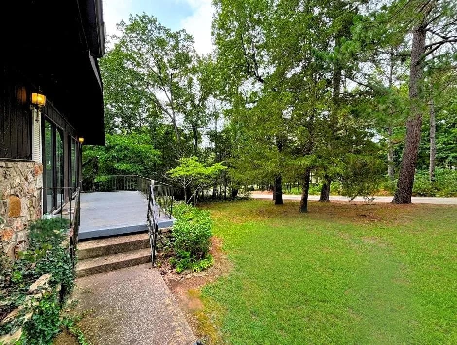 Property at 131  Cherokee - Image 3