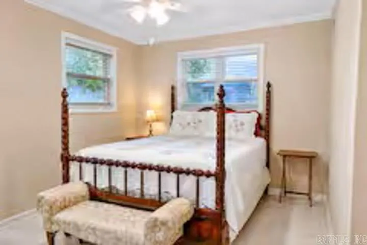 Property at 30  Orantes - Image 12