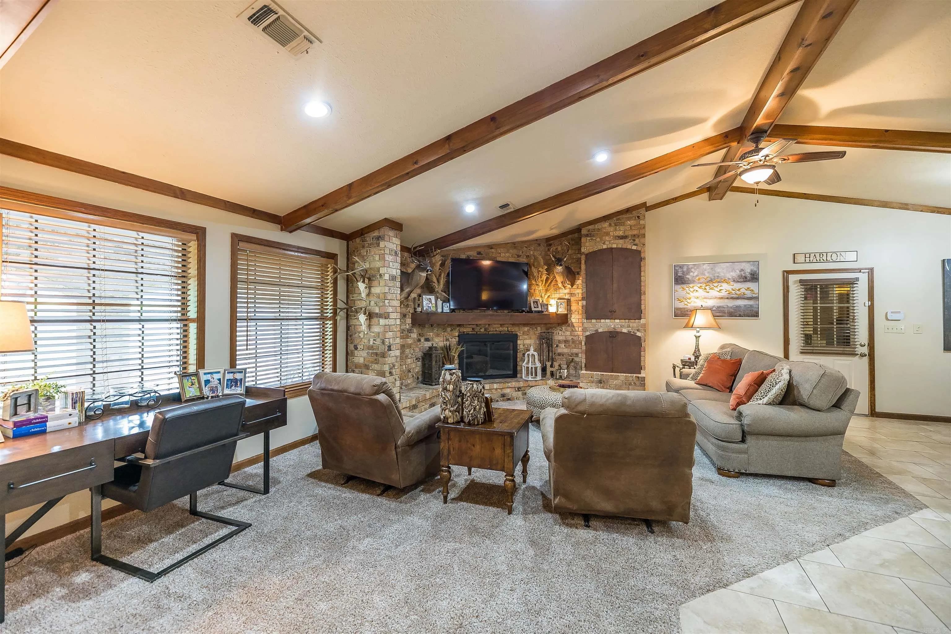 Property at 233  Chinquepin dr - Image 5