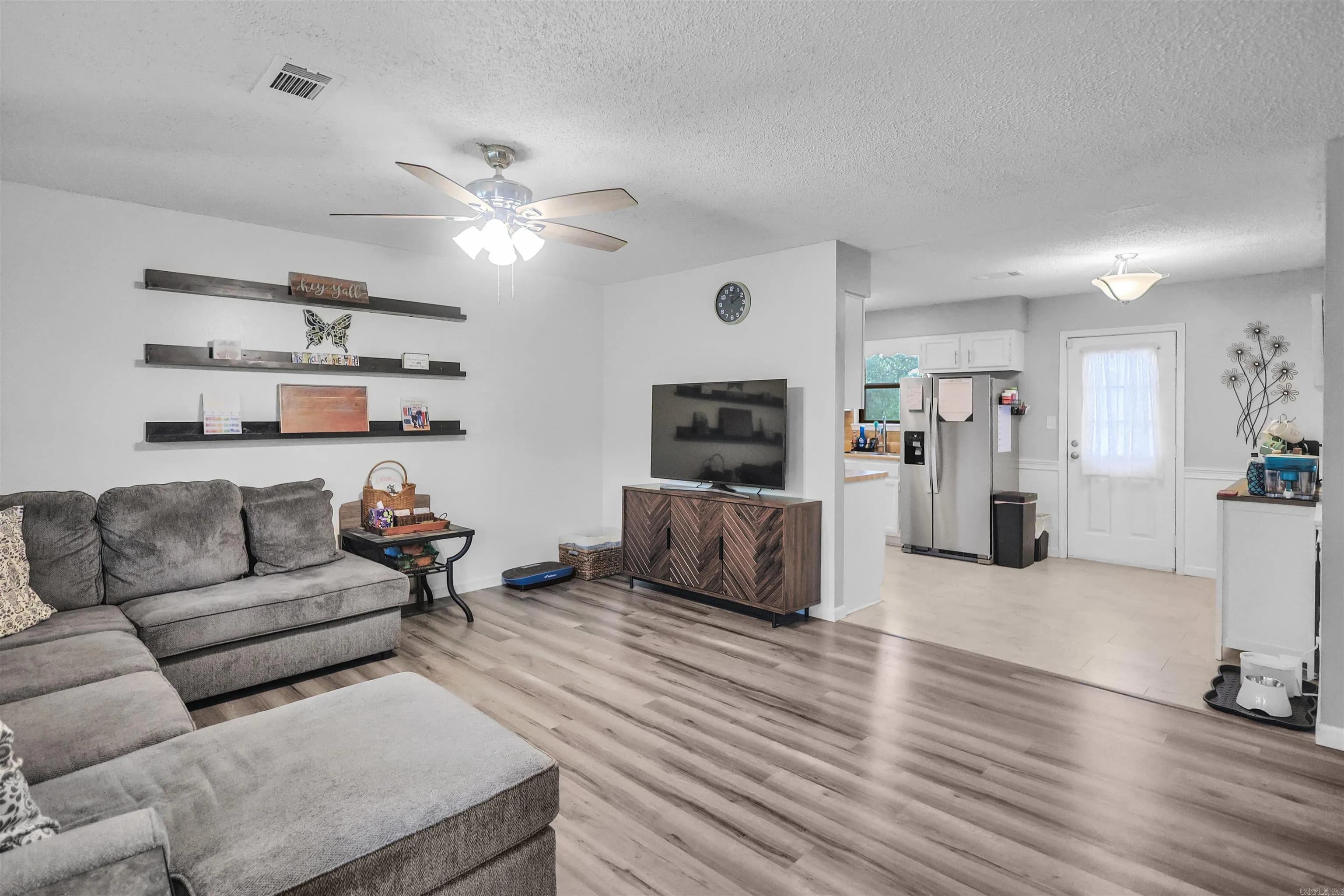 Property at 116  Jordan - Image 12