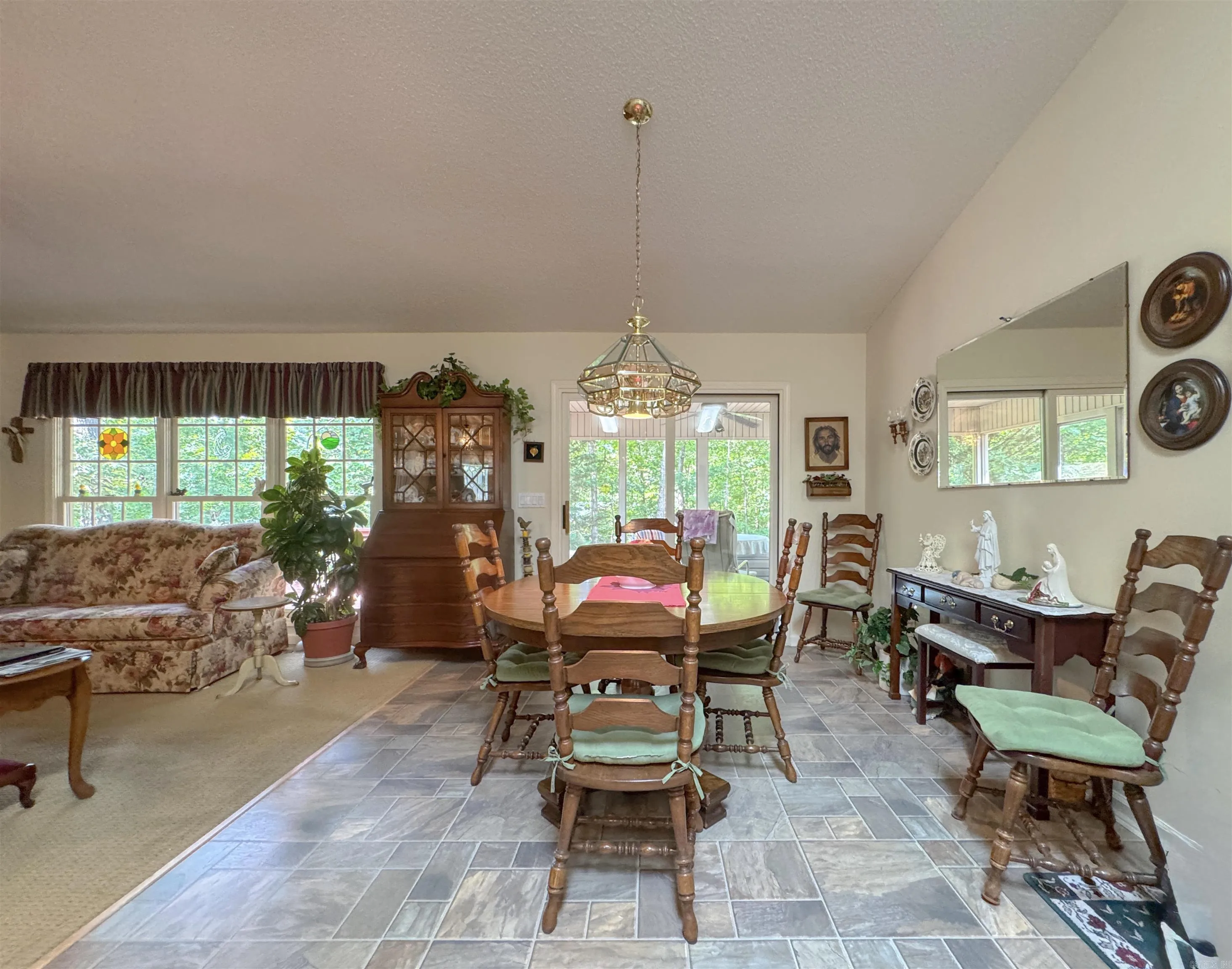 Property at 19  Rollo - Image 11