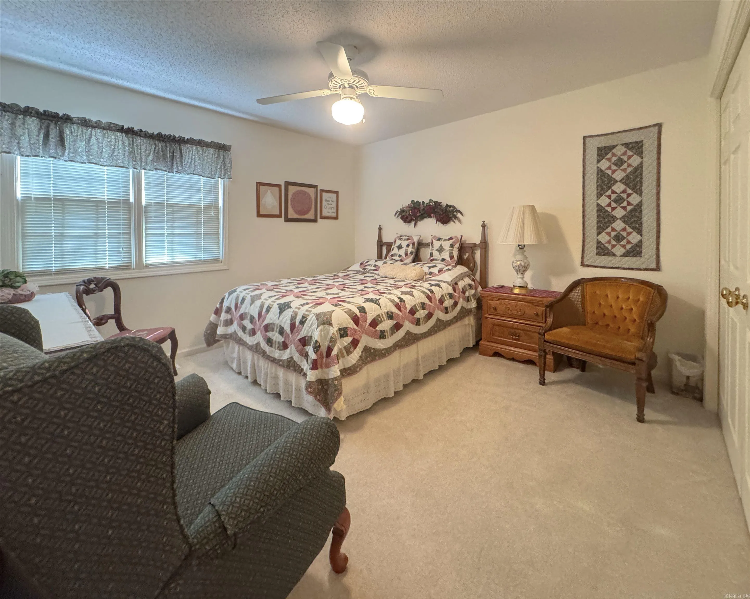 Property at 19  Rollo - Image 33