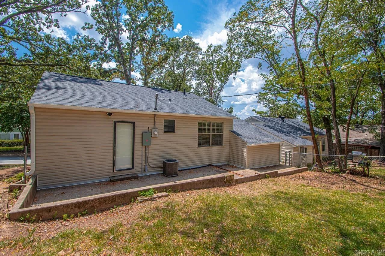 Property at 6712  Longwood - Image 26