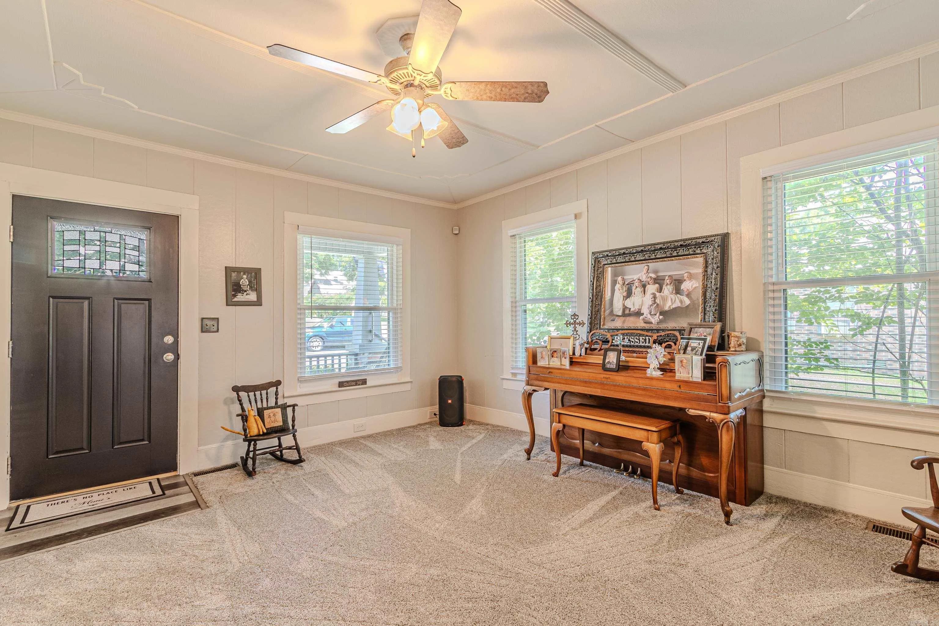 Property at 209 N 4th - Image 14