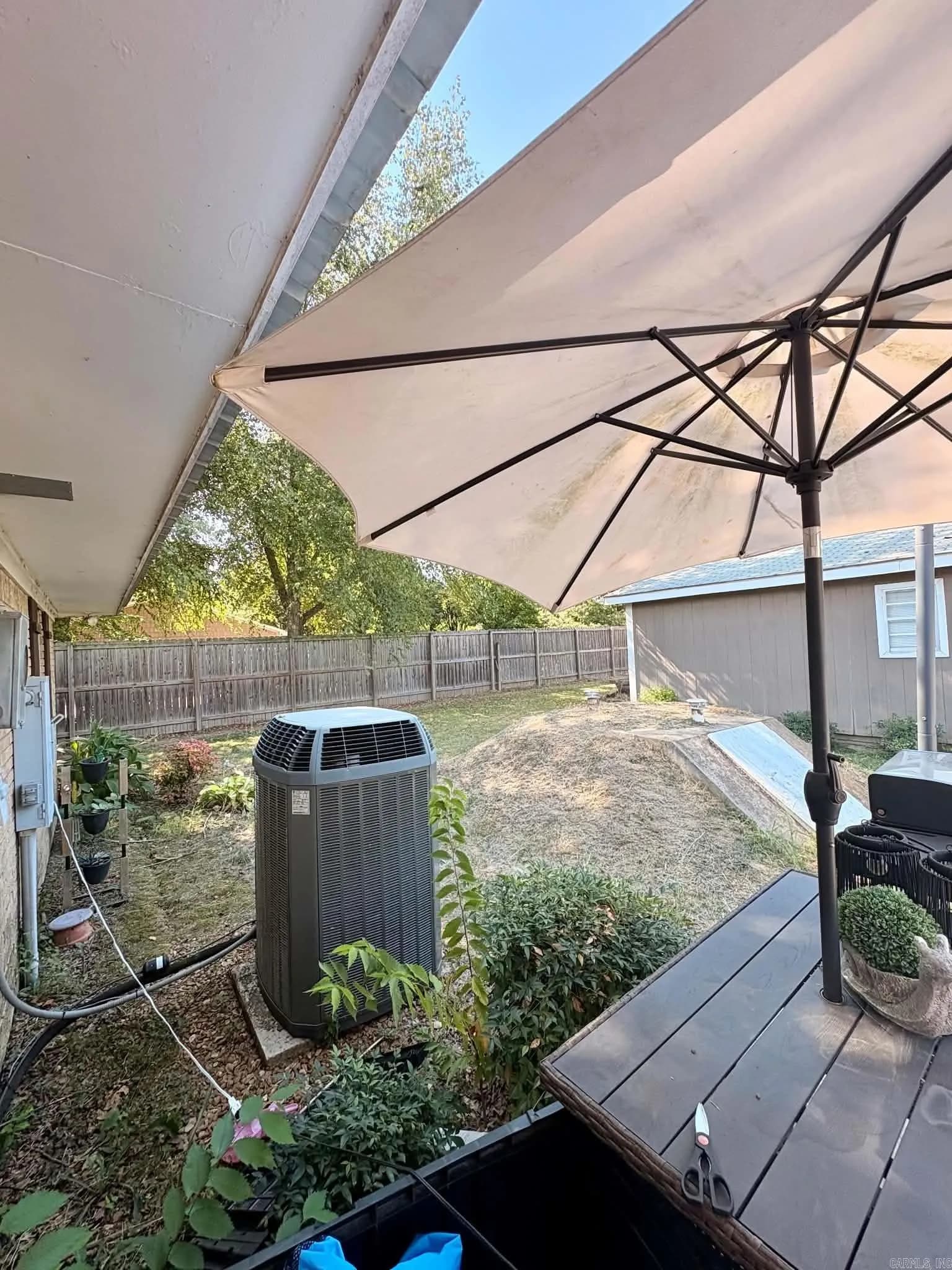 Property at 514  Reynolds - Image 13