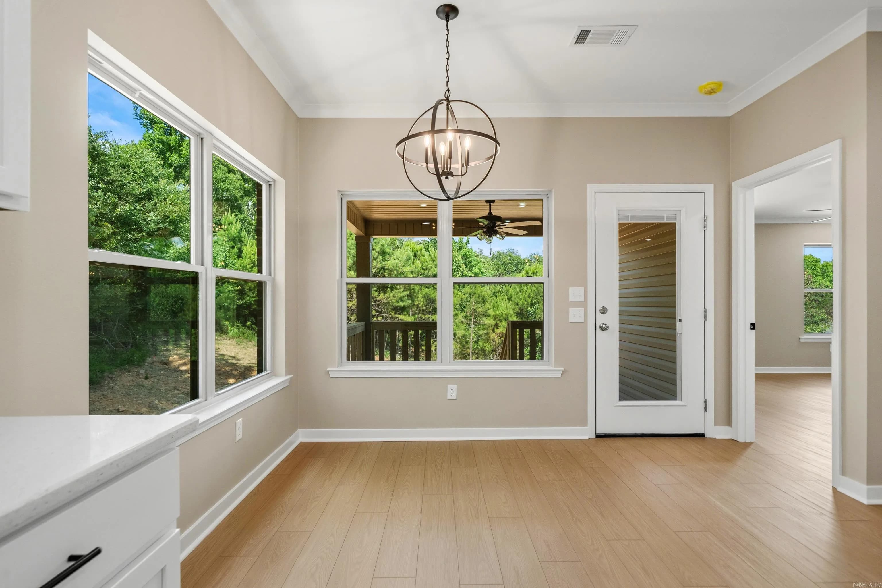 Property at 113  Rowland - Image 20