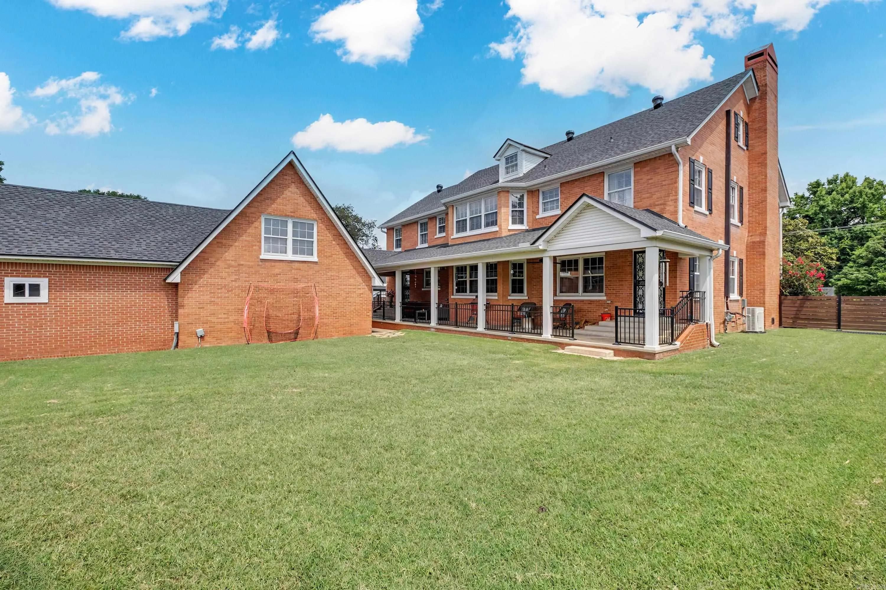 Property at 406 W Narroway - Image 17