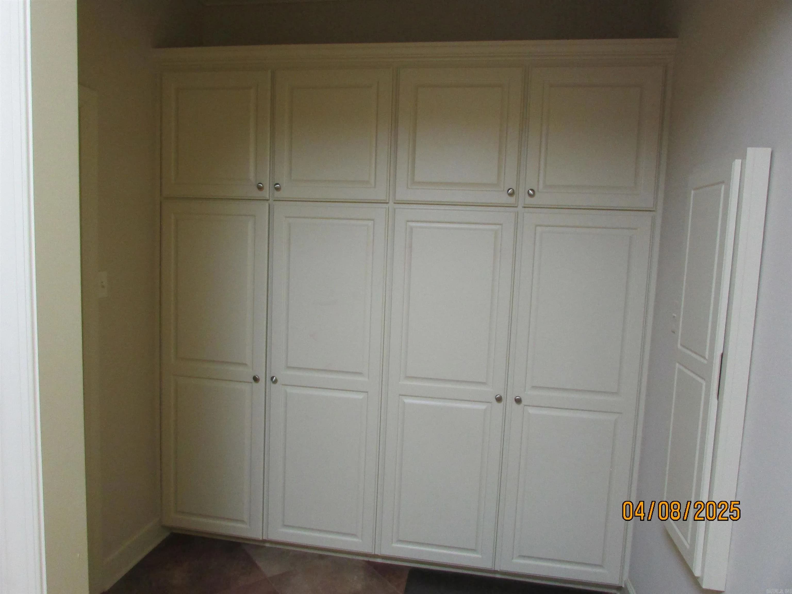 Property at 22  Creekwood cove - Image 17