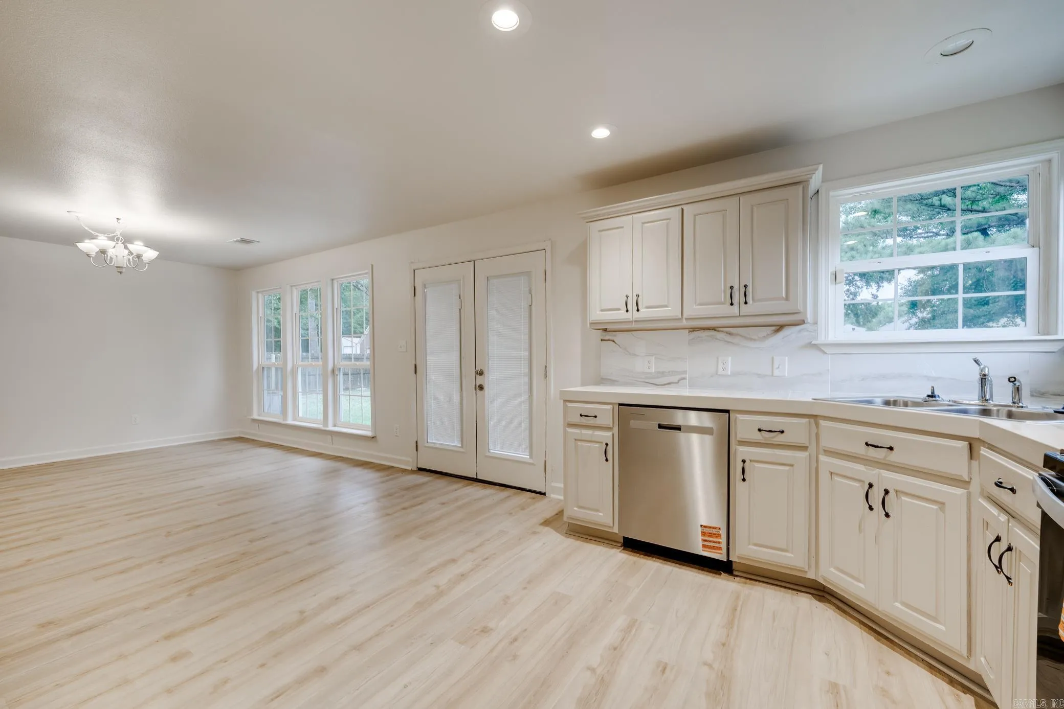 Property at 29  Broadmoor - Image 12