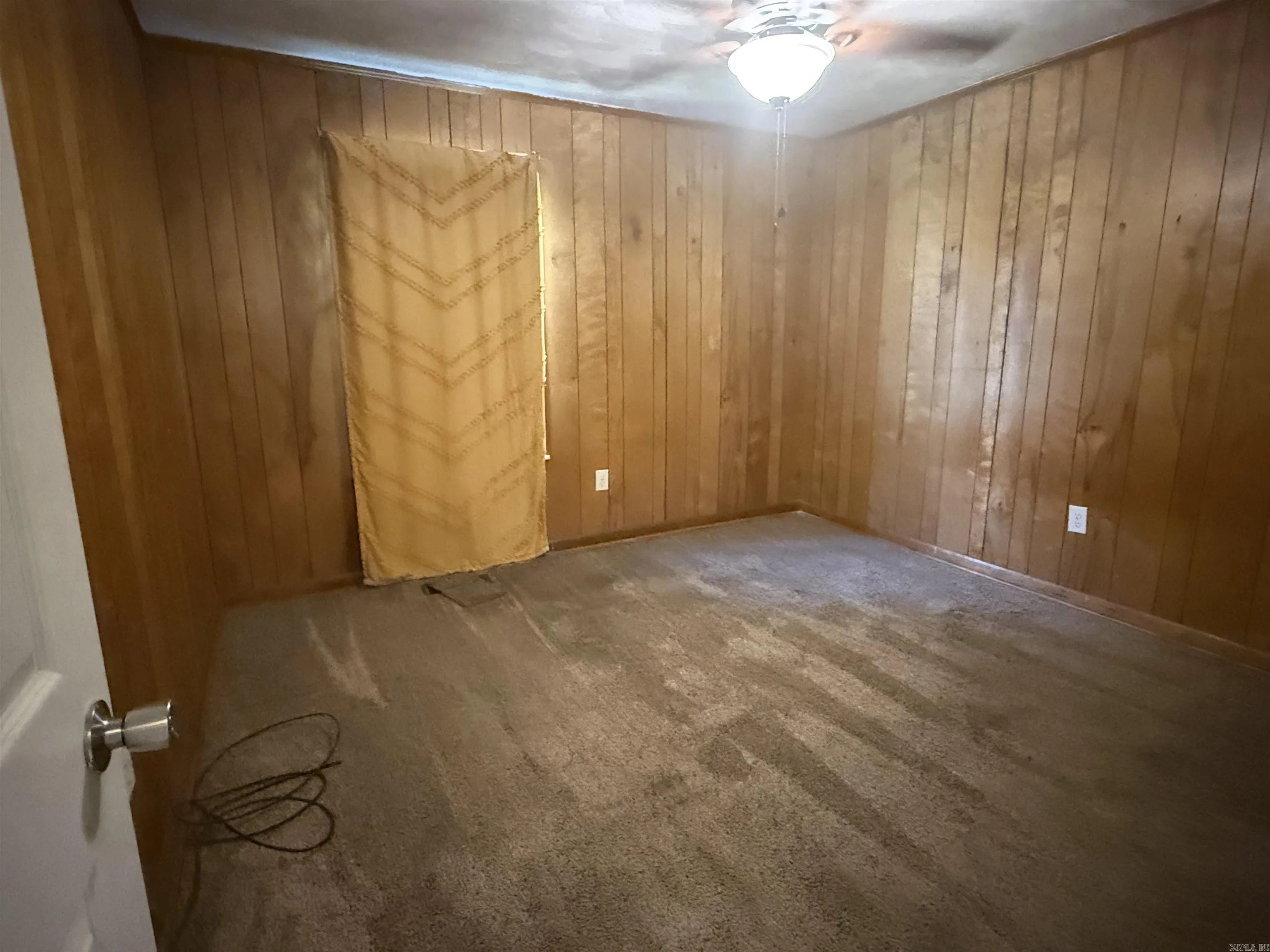 Property at 505 W Park - Image 6
