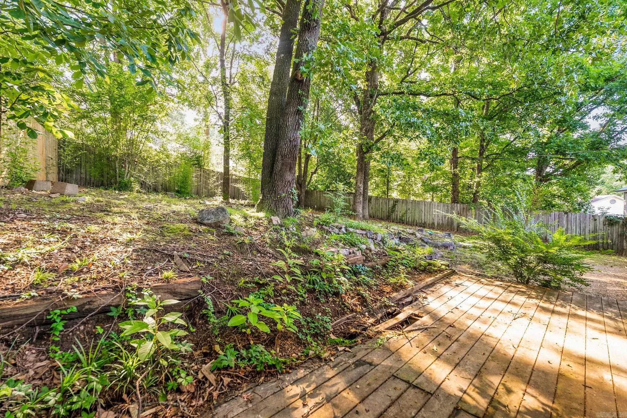 Property at 9  Morrison - Image 35