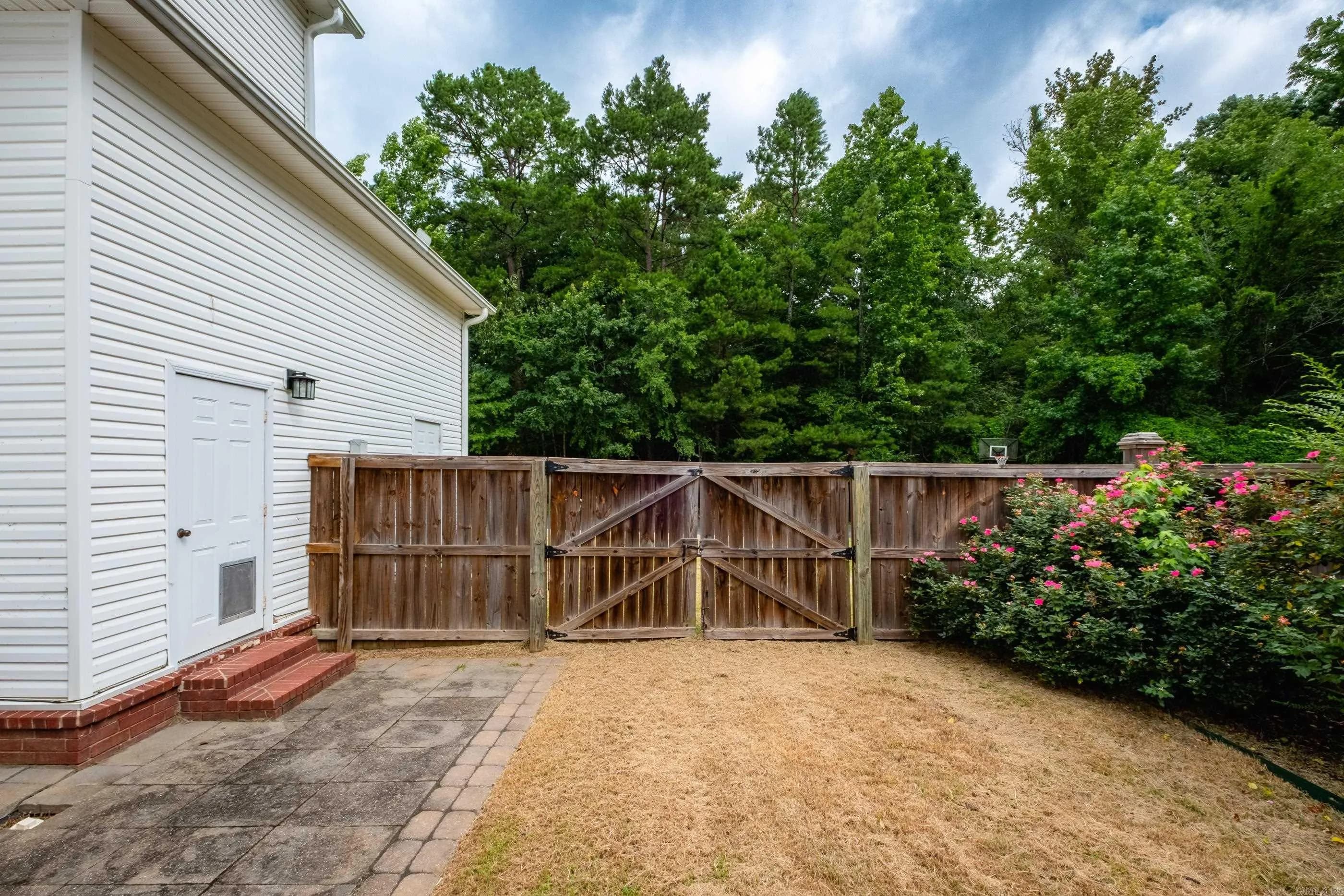 Property at 23  Deerberry forest - Image 48