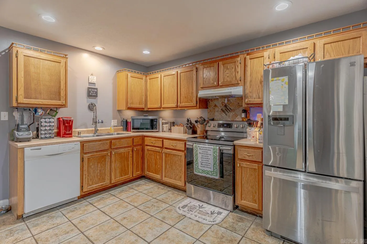 Property at 119  Charlene st - Image 13