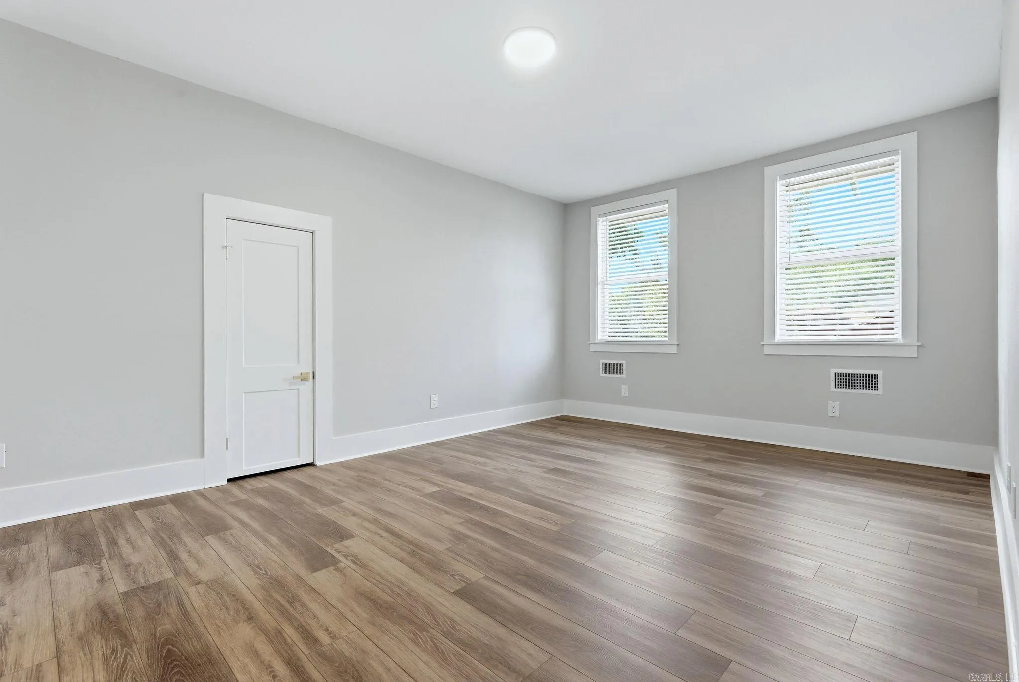 Property at 1724 W 24th - Image 35