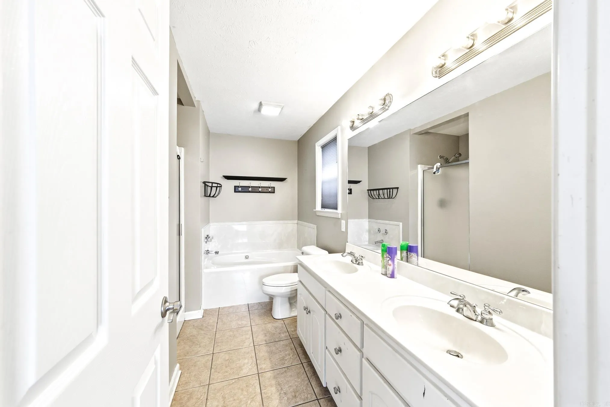 Property at 7  Moonlight - Image 23