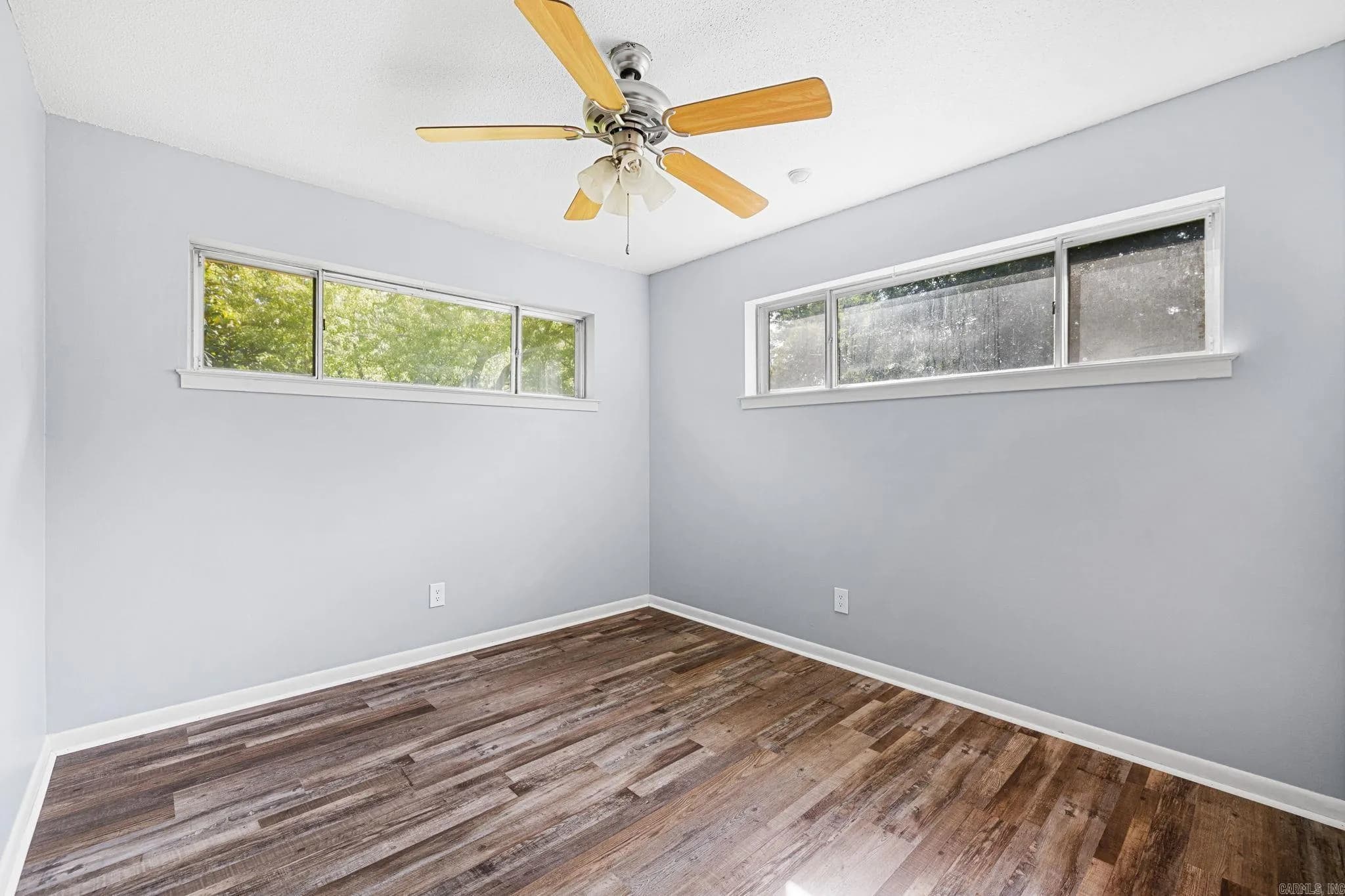 Property at 516 E Elm - Image 21