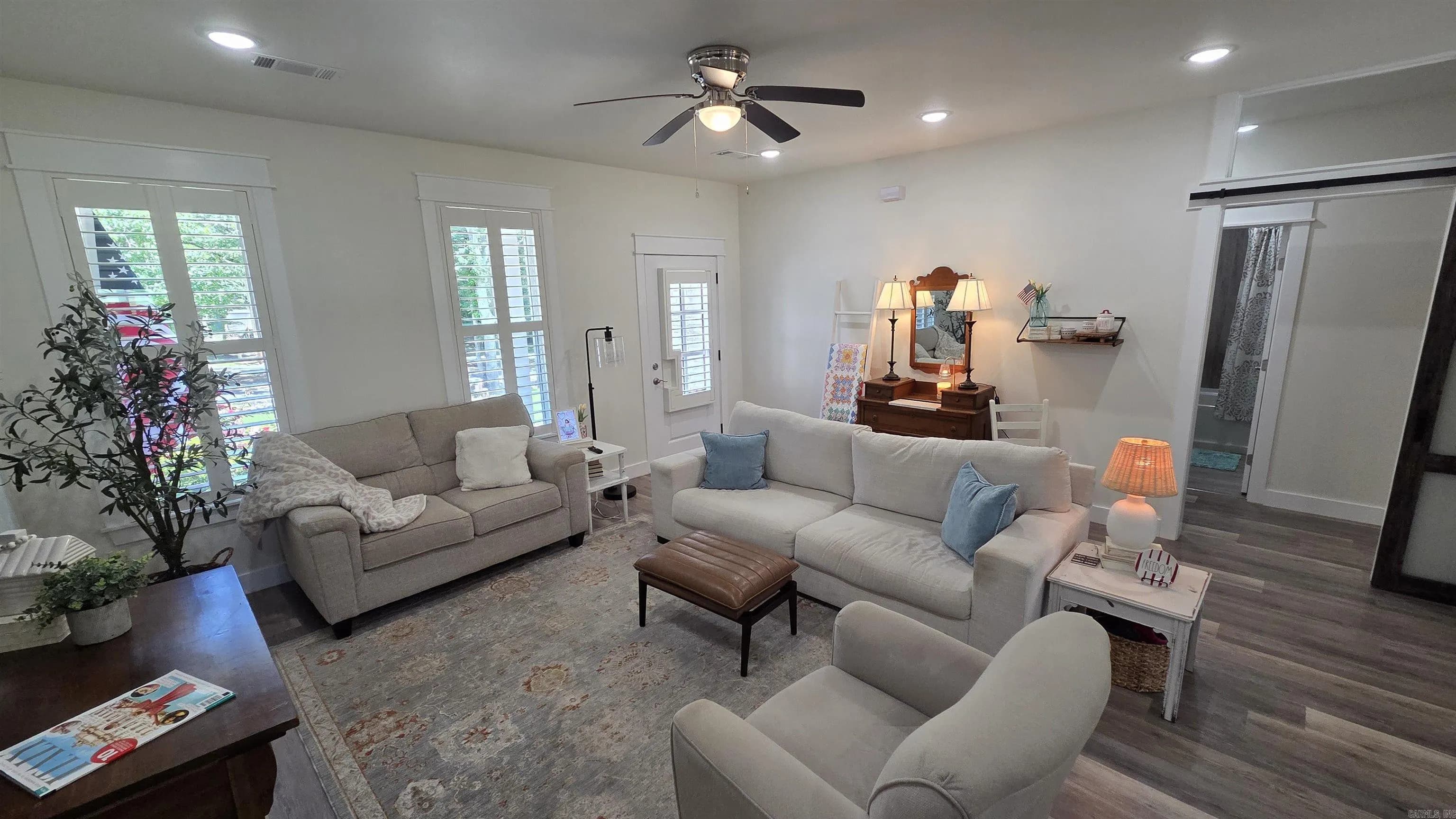 Property at 224  Snead - Image 15