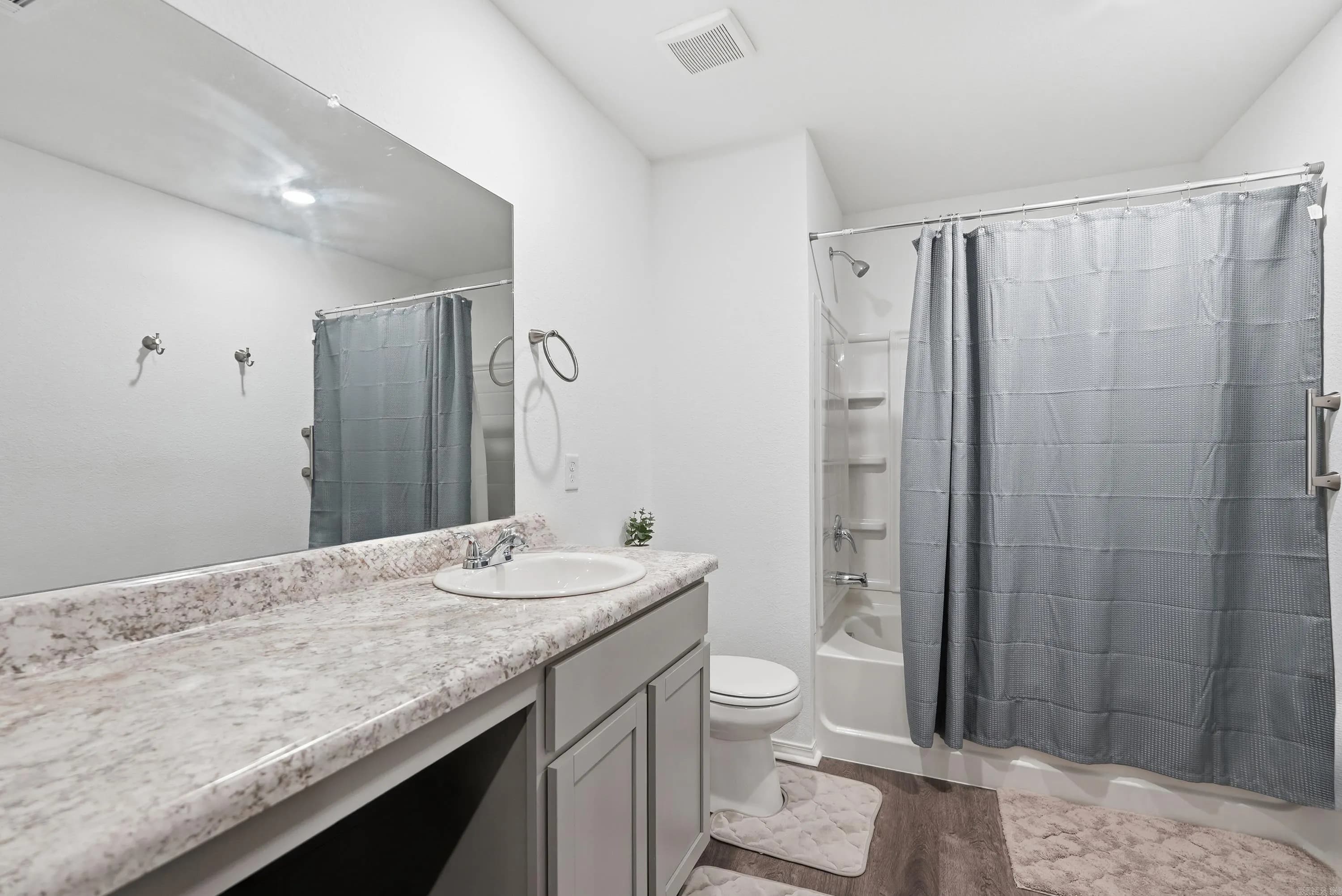 Property at 1266  Crotale - Image 19