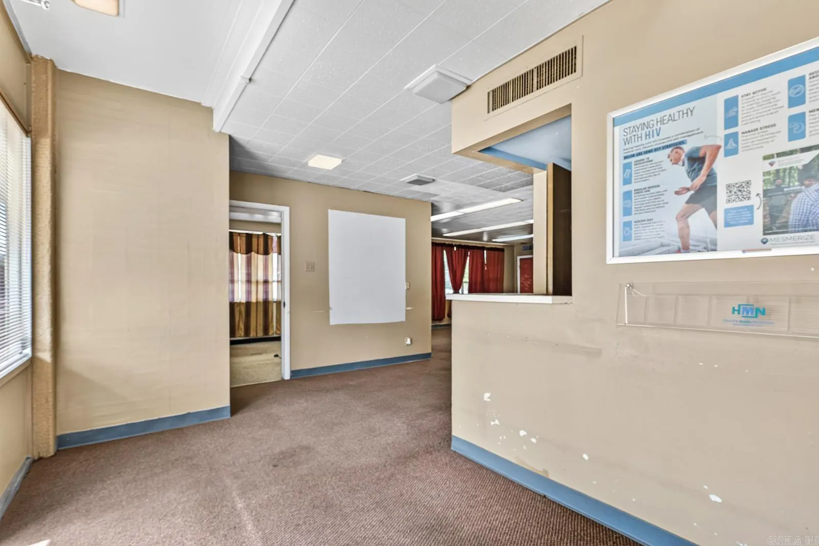Property at 1601 S University - Image 13