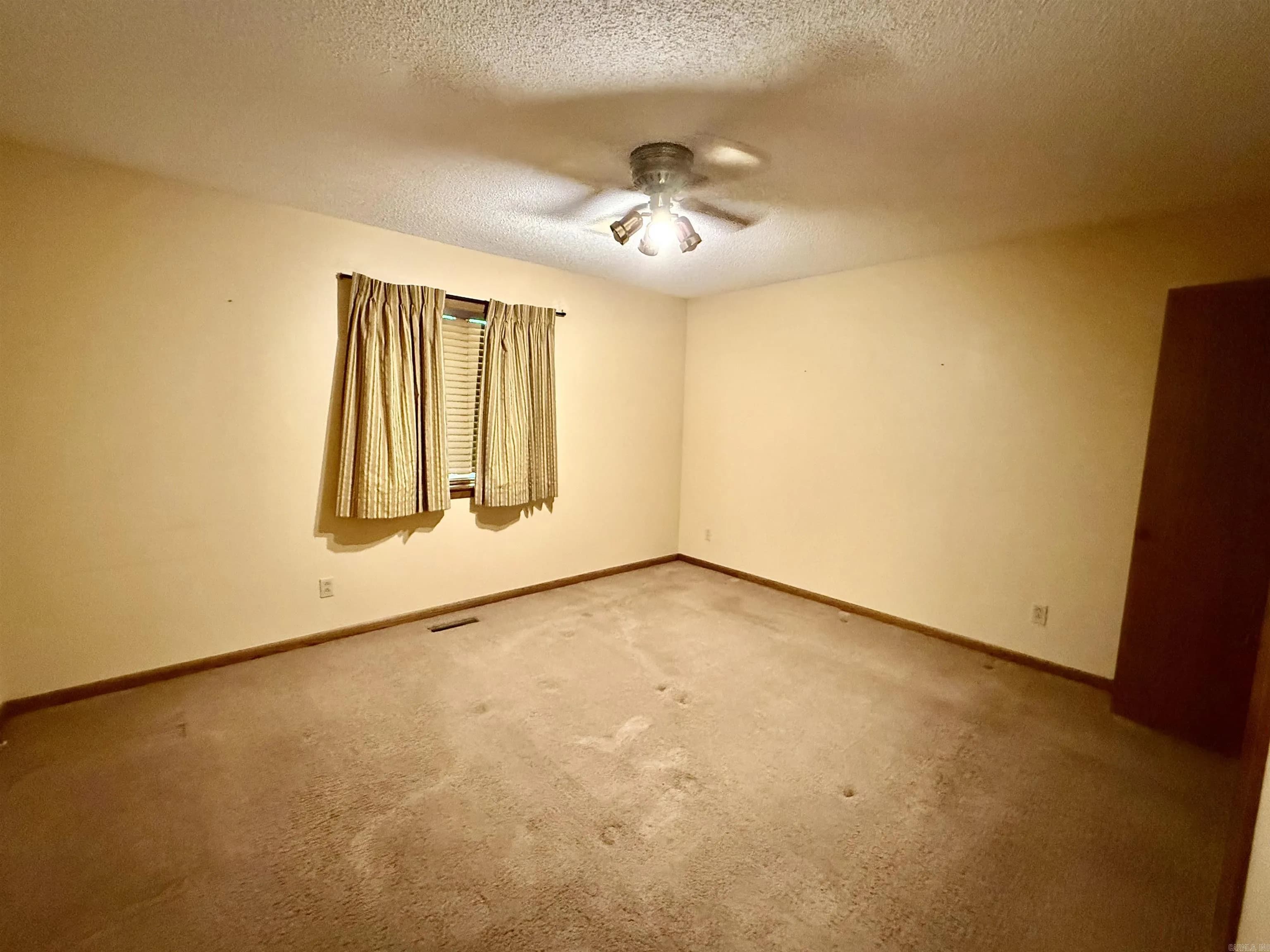 Property at 789  Ferguson - Image 25