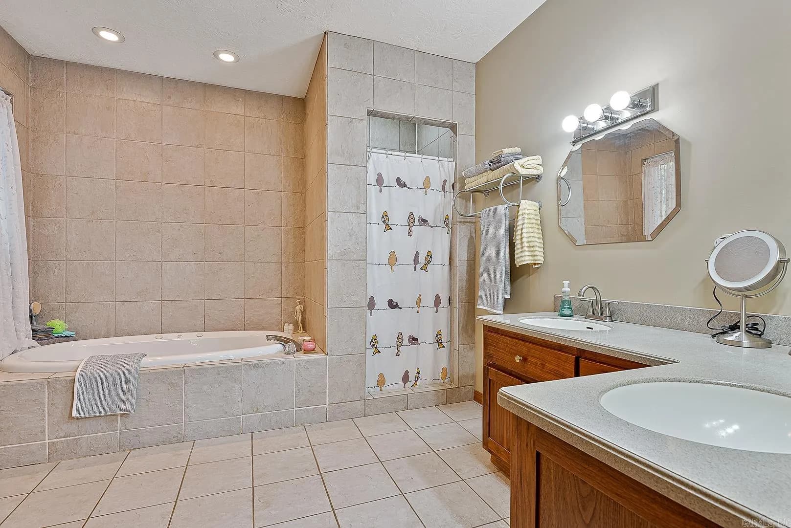Property at 601  Cr 3540 - Image 18