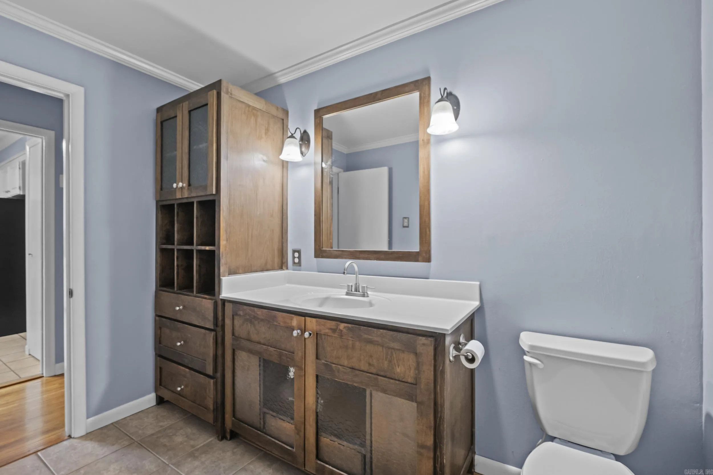 Property at 1514  Crestwood - Image 6