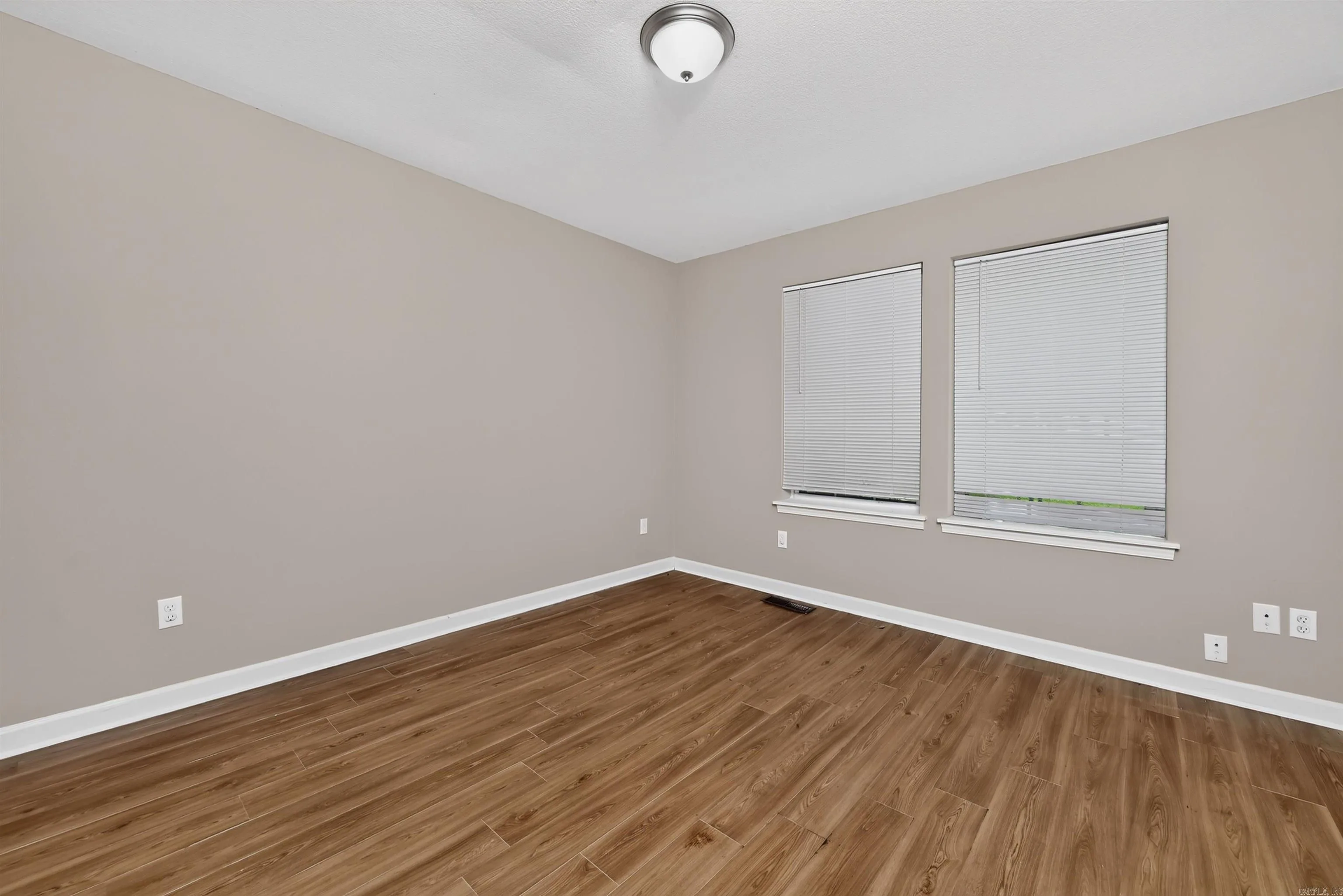 Property at 718  Jackman - Image 20