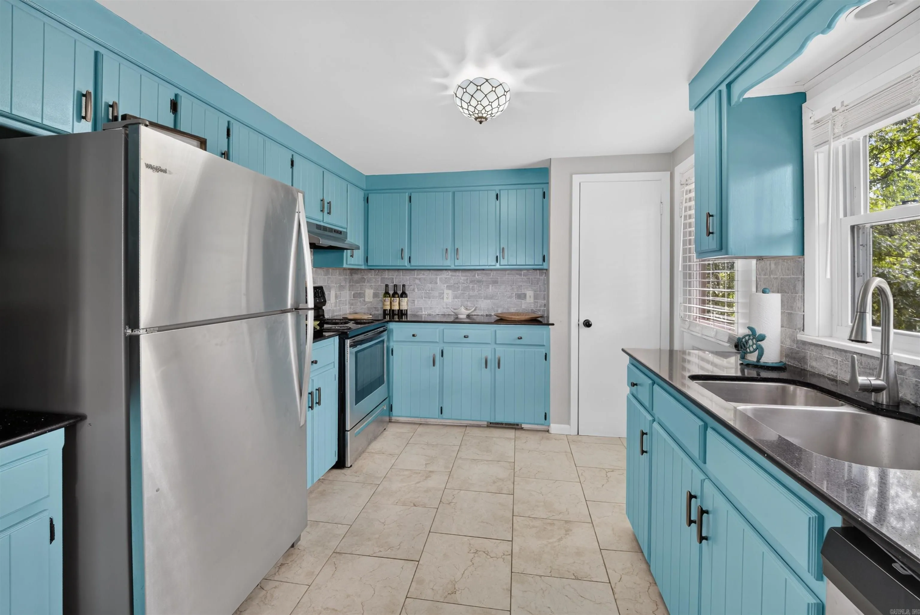 Property at 112  Honolulu - Image 11