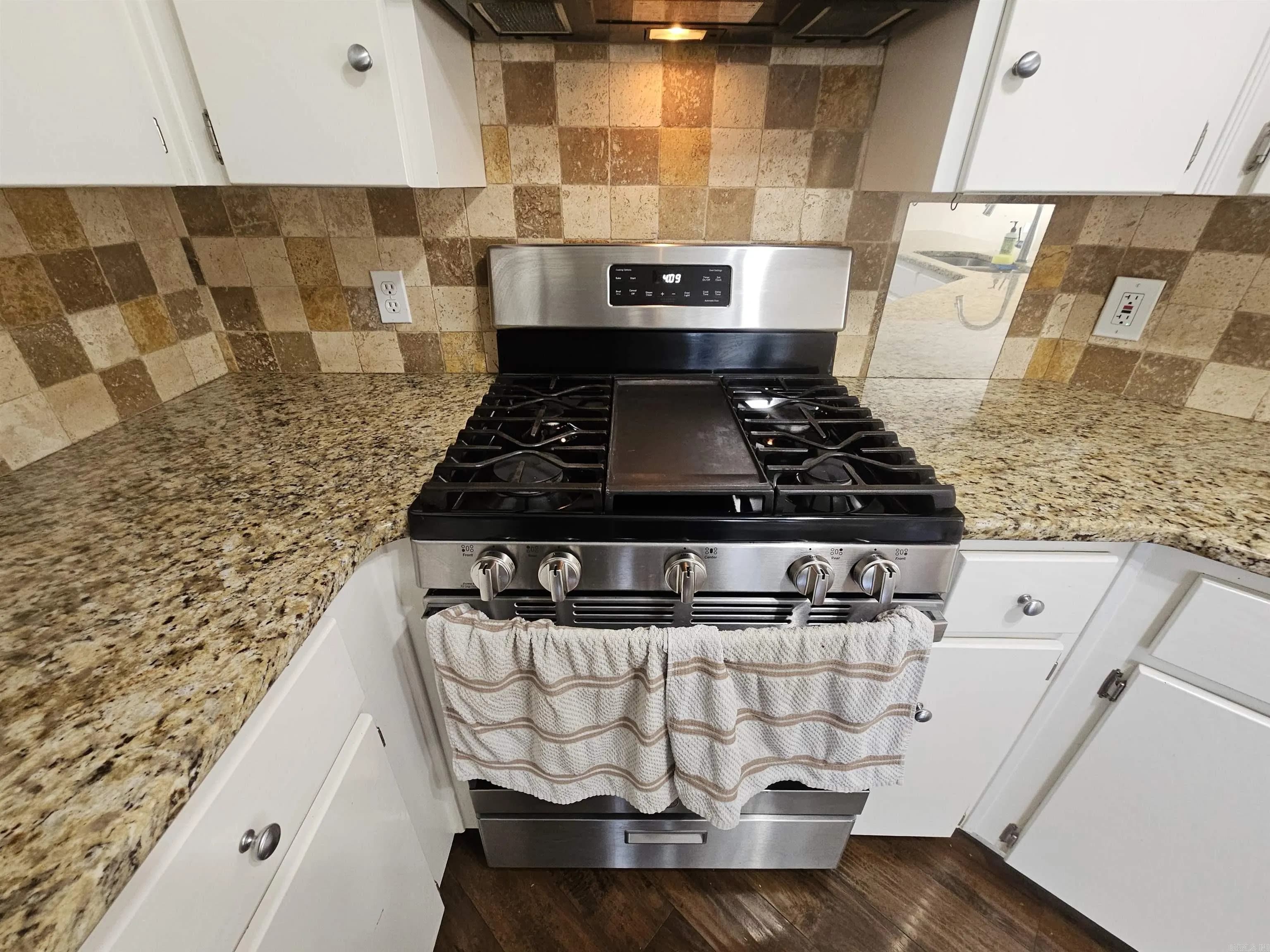 Property at 62  Nevada - Image 17