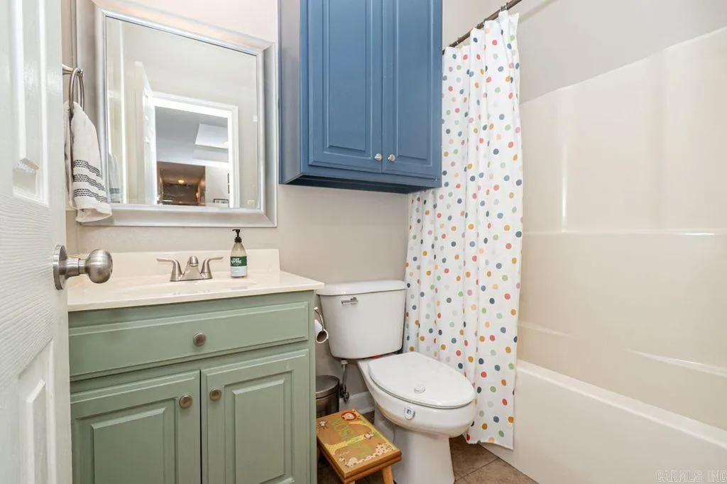Property at 2521  Springhill village dr - Image 15