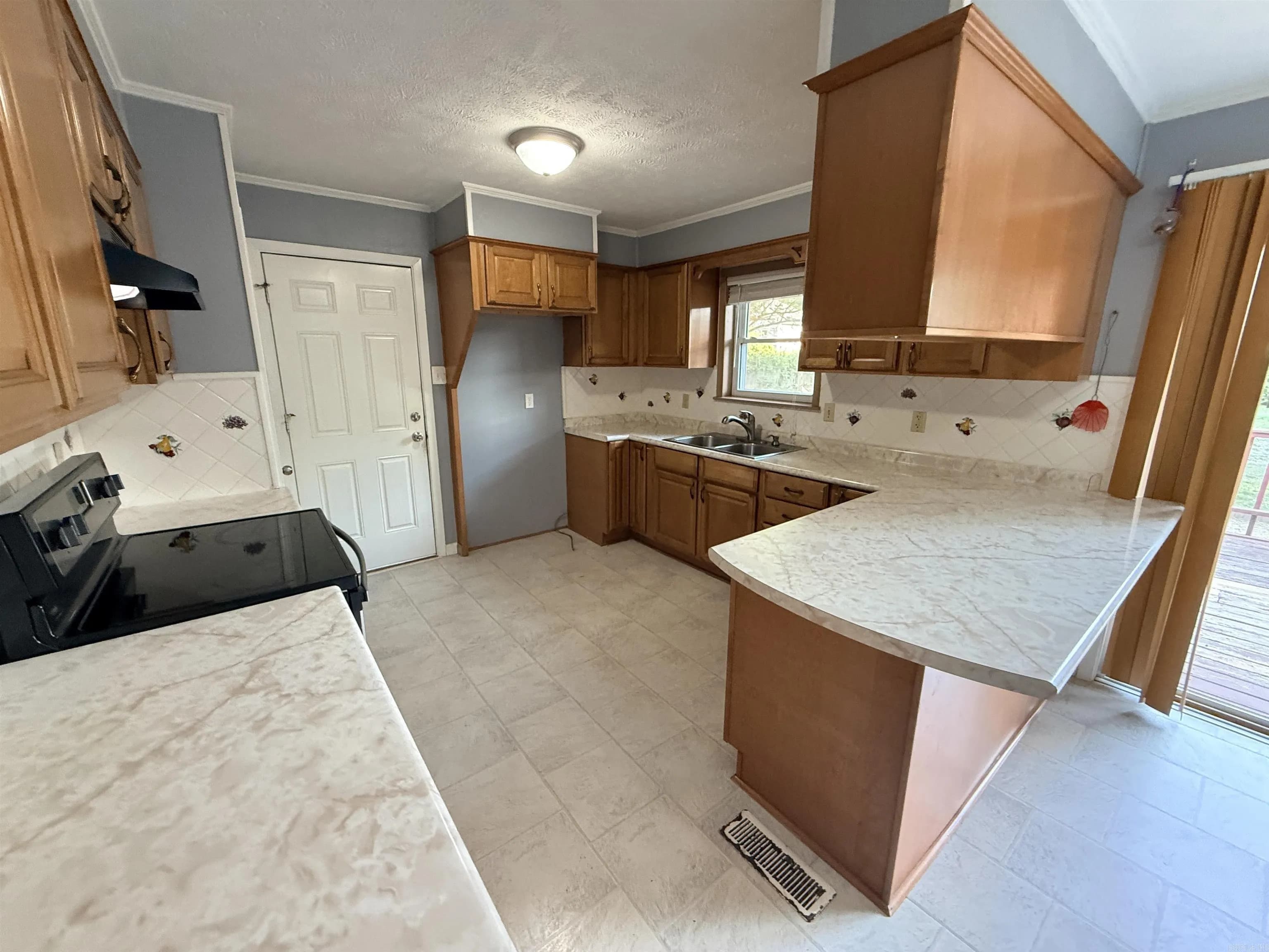 Property at 1002  Eastern ave - Image 12