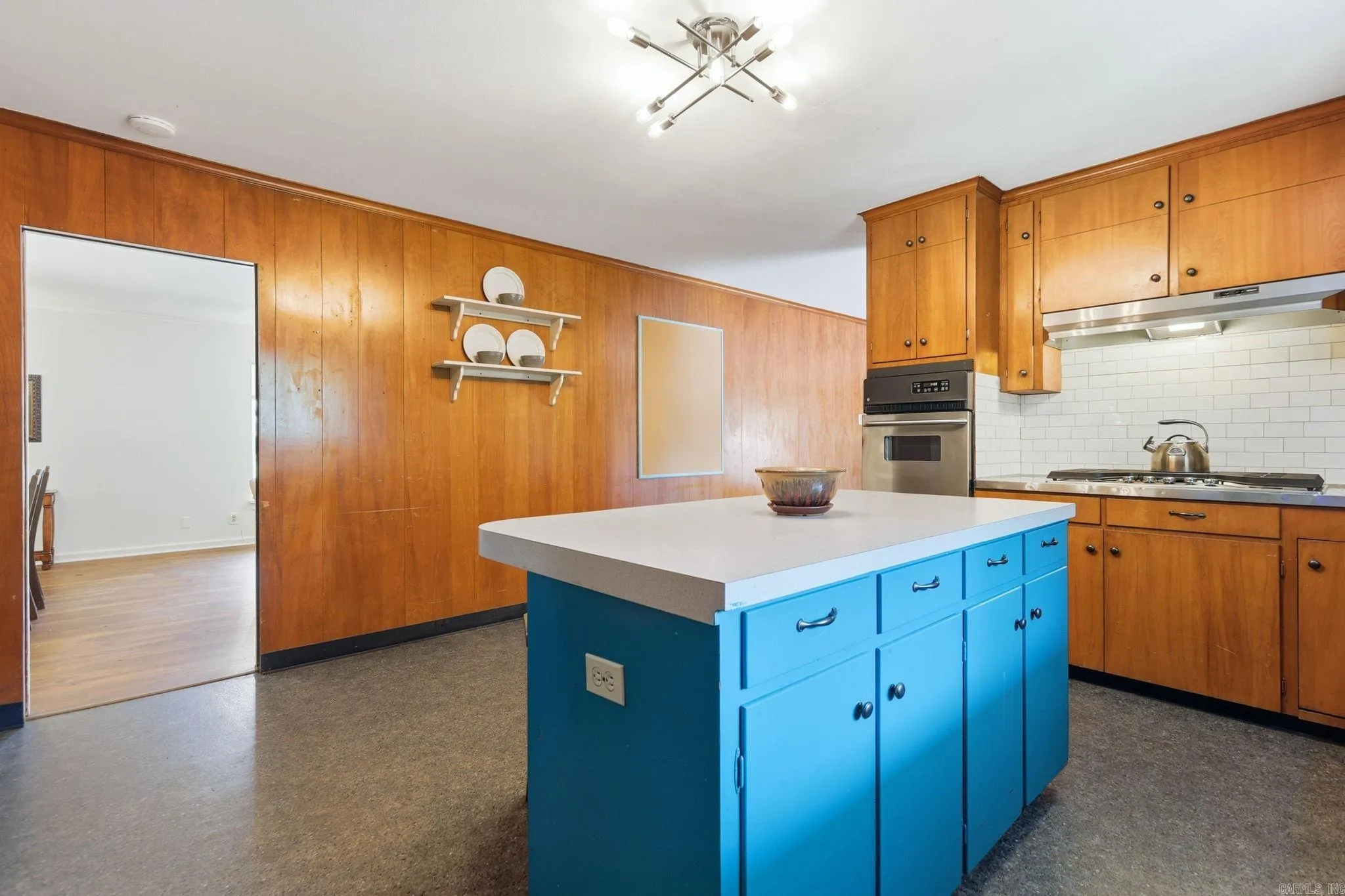 Property at 7309  Woodside - Image 19