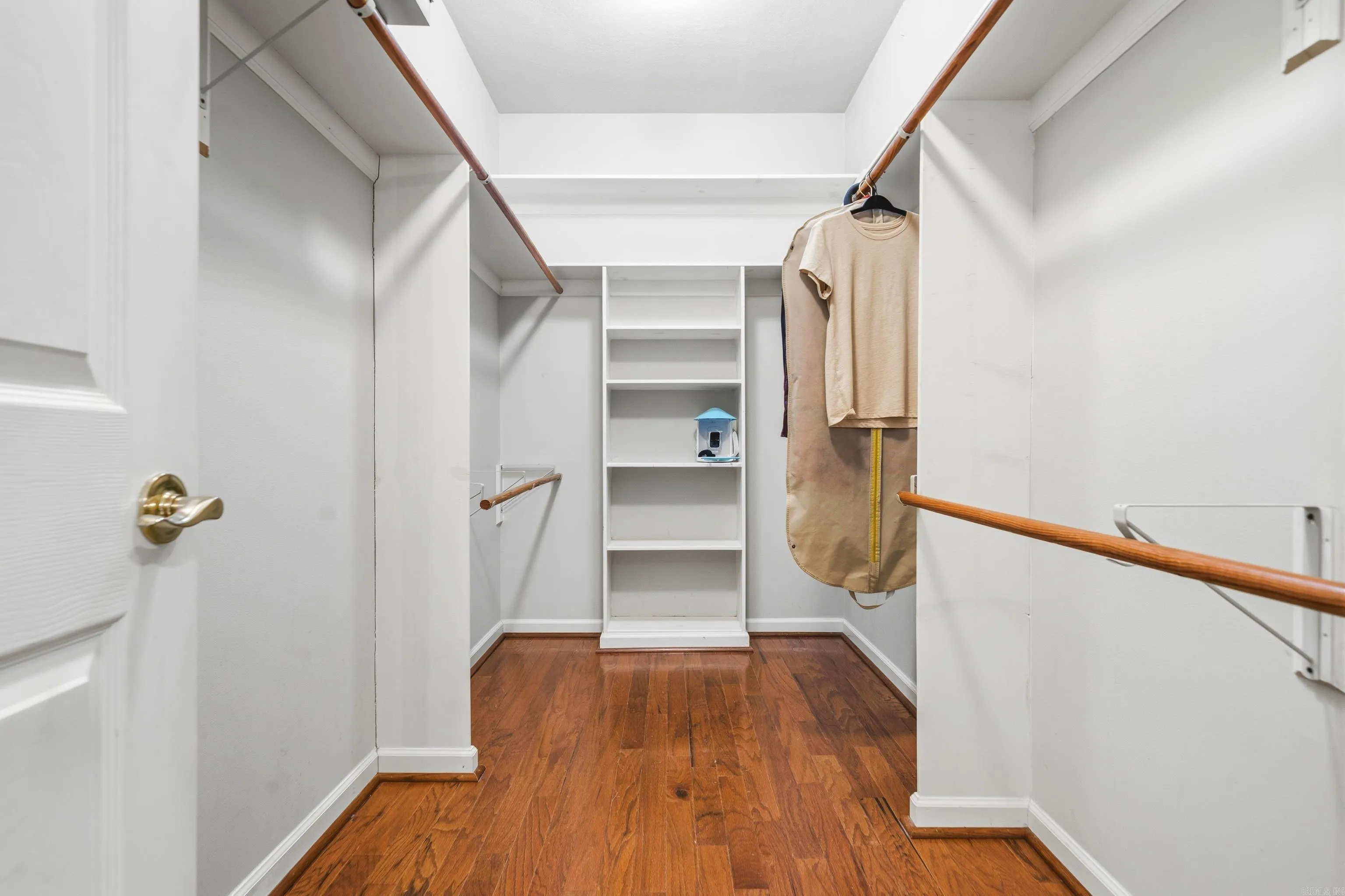 Property at 404  Peninsula - Image 19