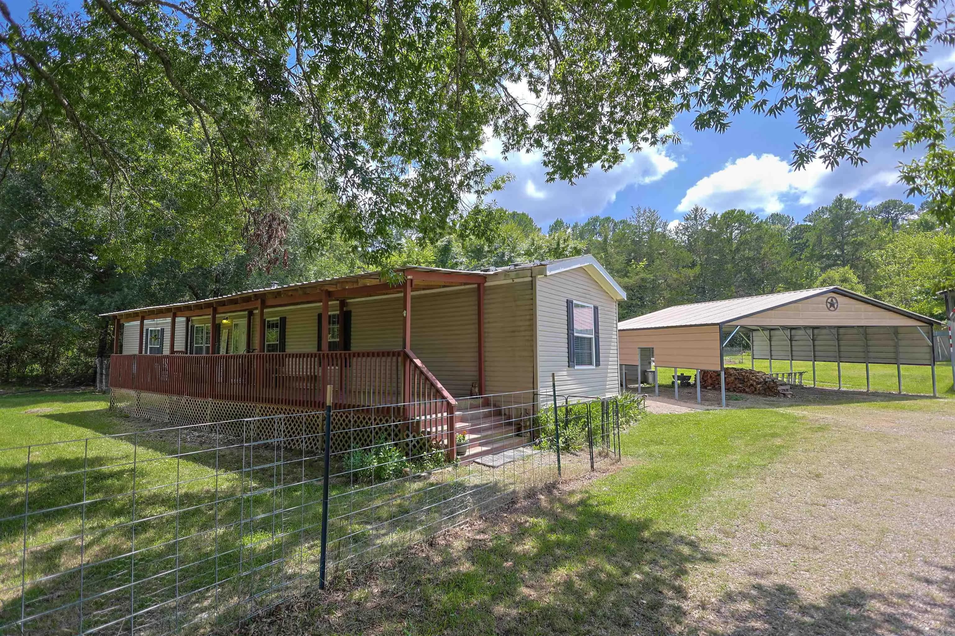 Property at 1101  Brushy - Image 1