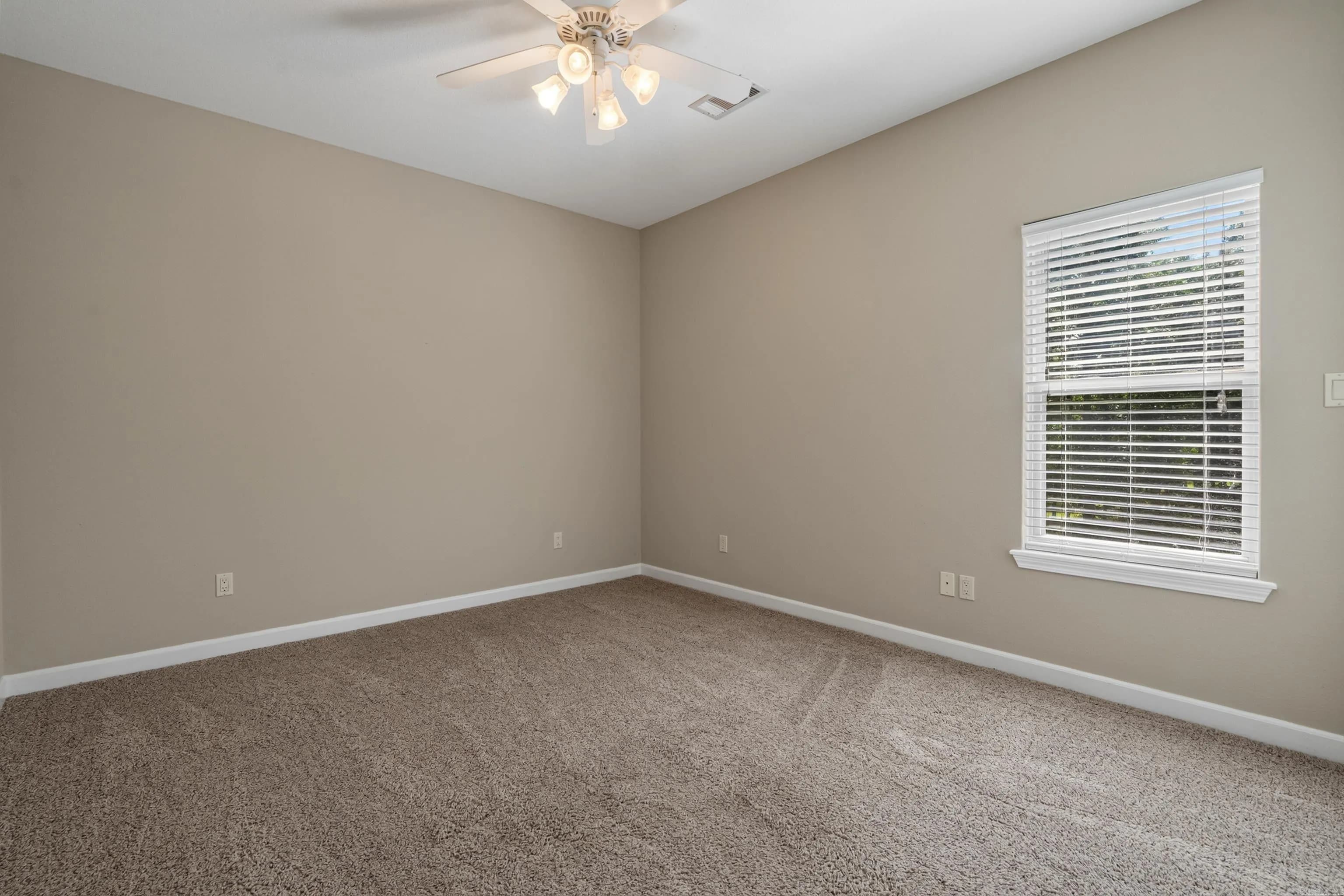 Property at 151  Wincastle - Image 35