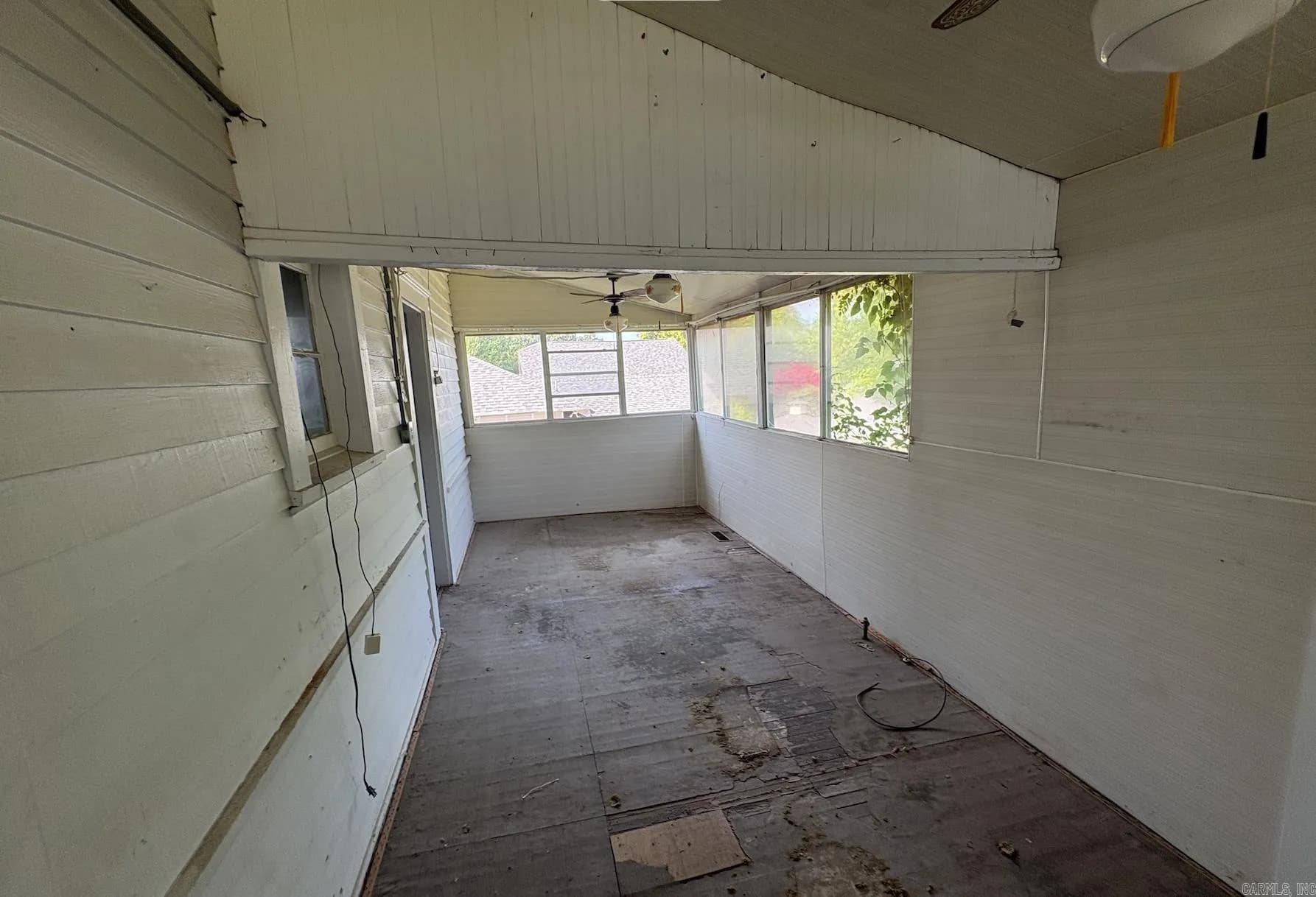 Property at 816 N Monroe - Image 11