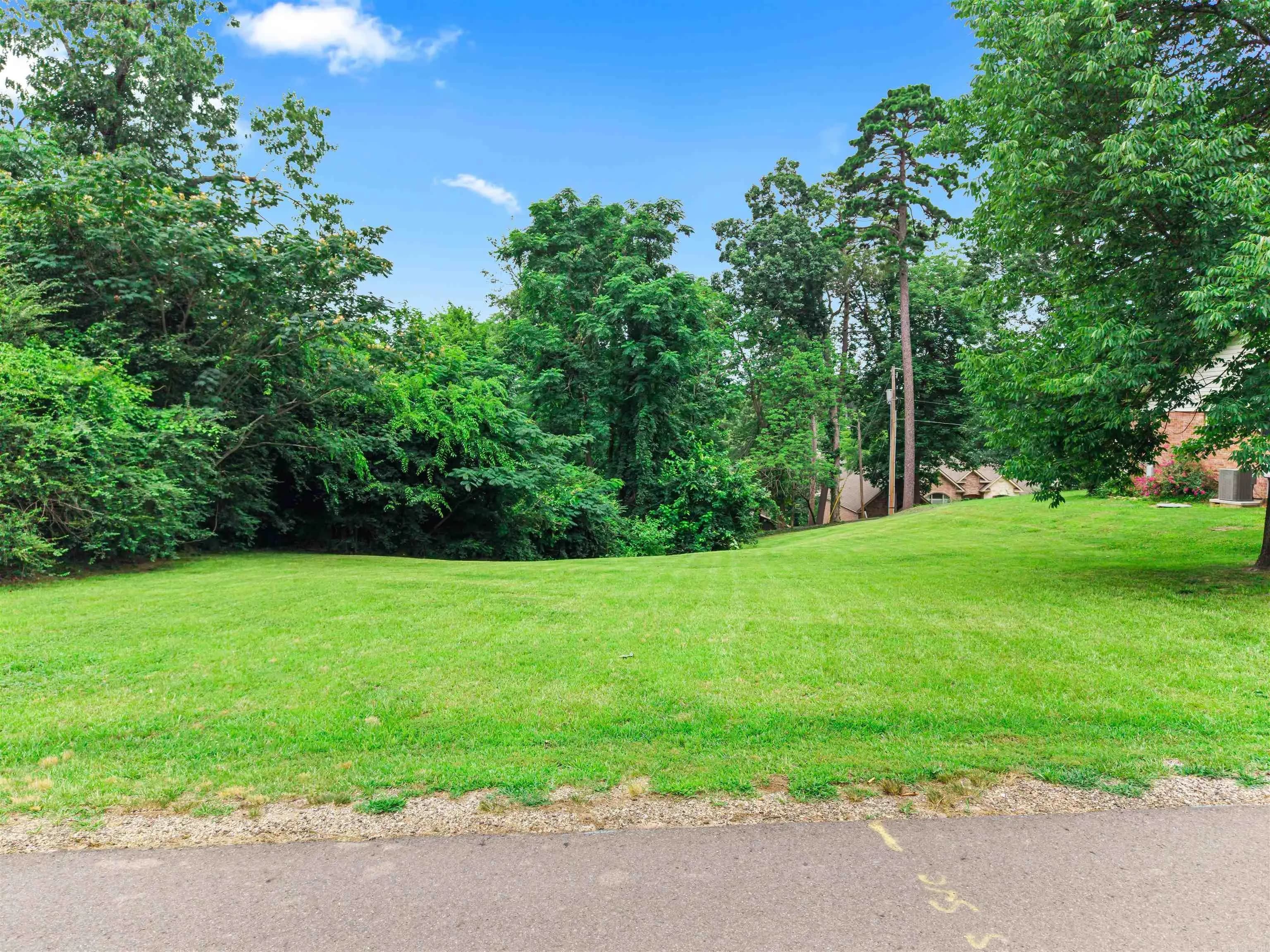 Property at 806  Lakeland - Image 7