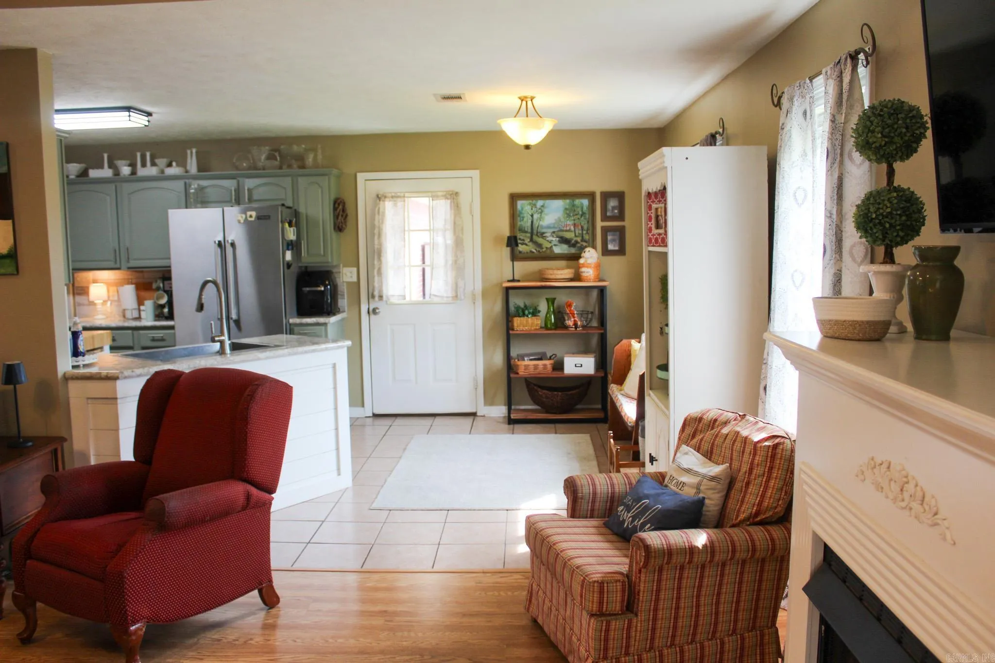 Property at 2122  Daniel - Image 7
