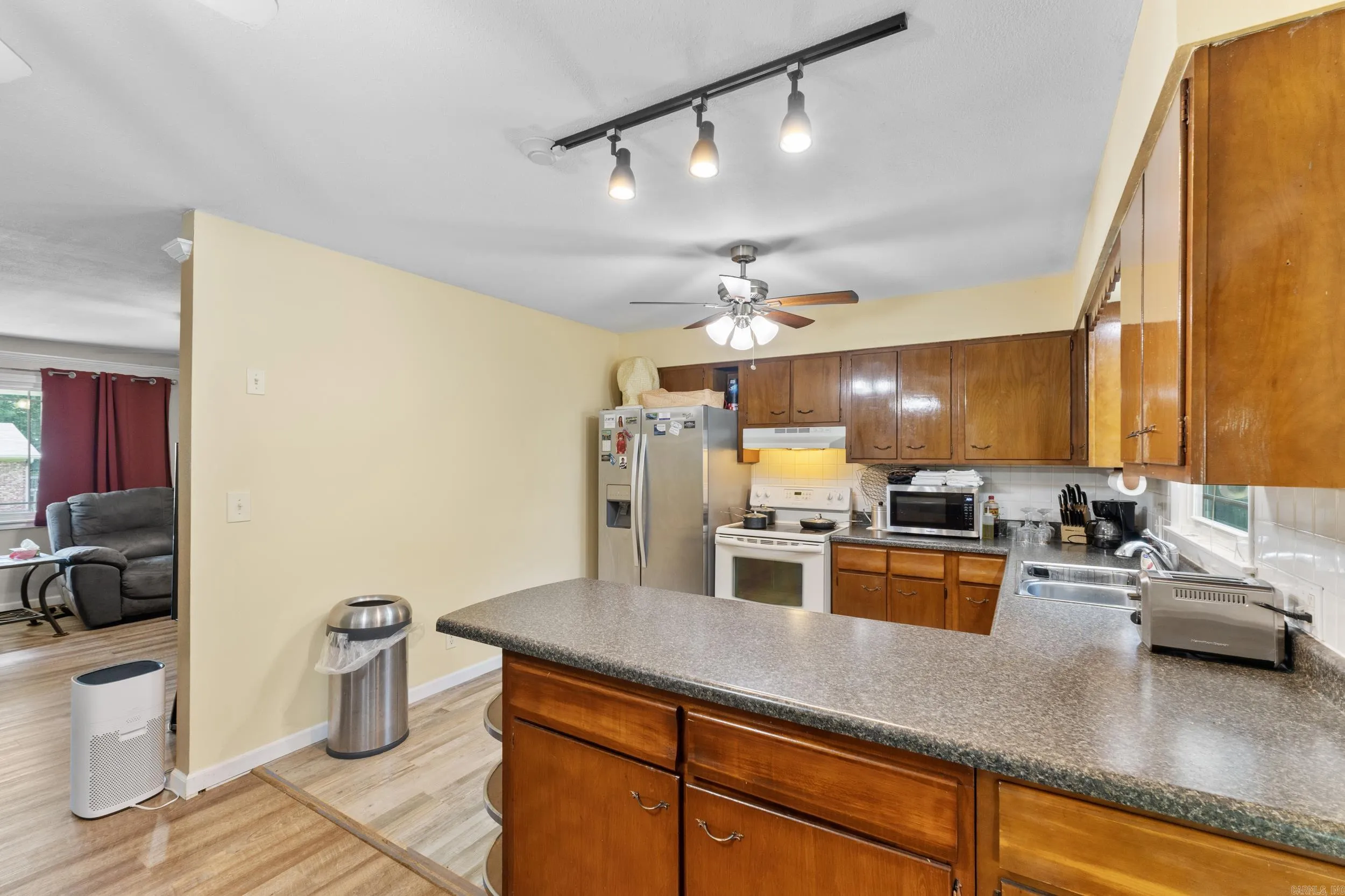 Property at 1013  Baer st. - Image 9