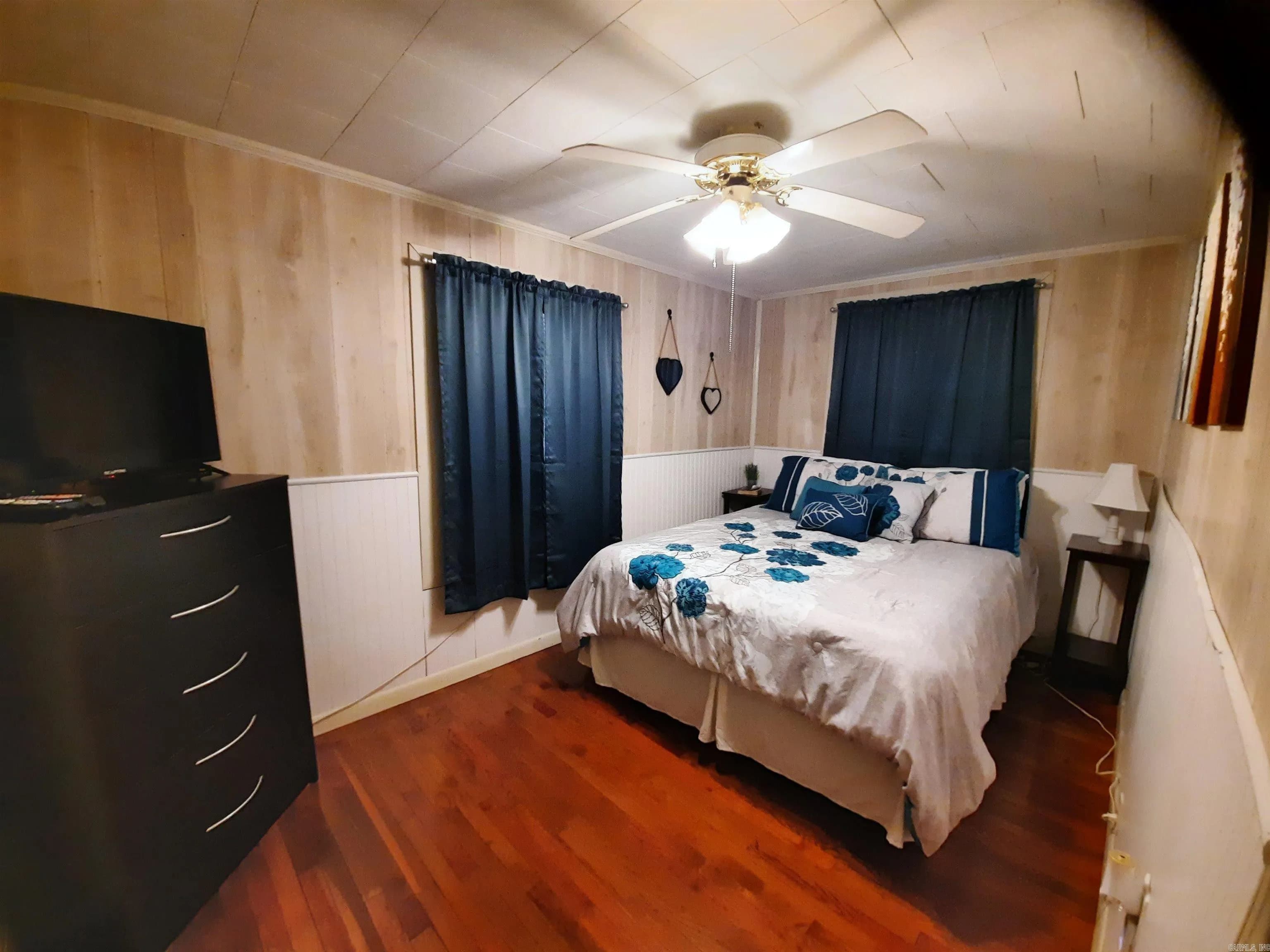 Property at 211 S Bayou - Image 11
