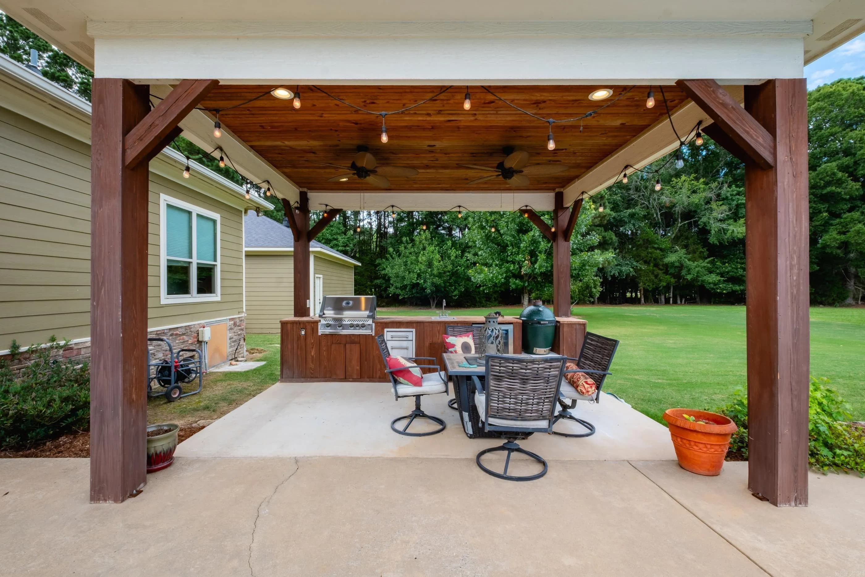 Property at 10225  Barrett road - Image 40