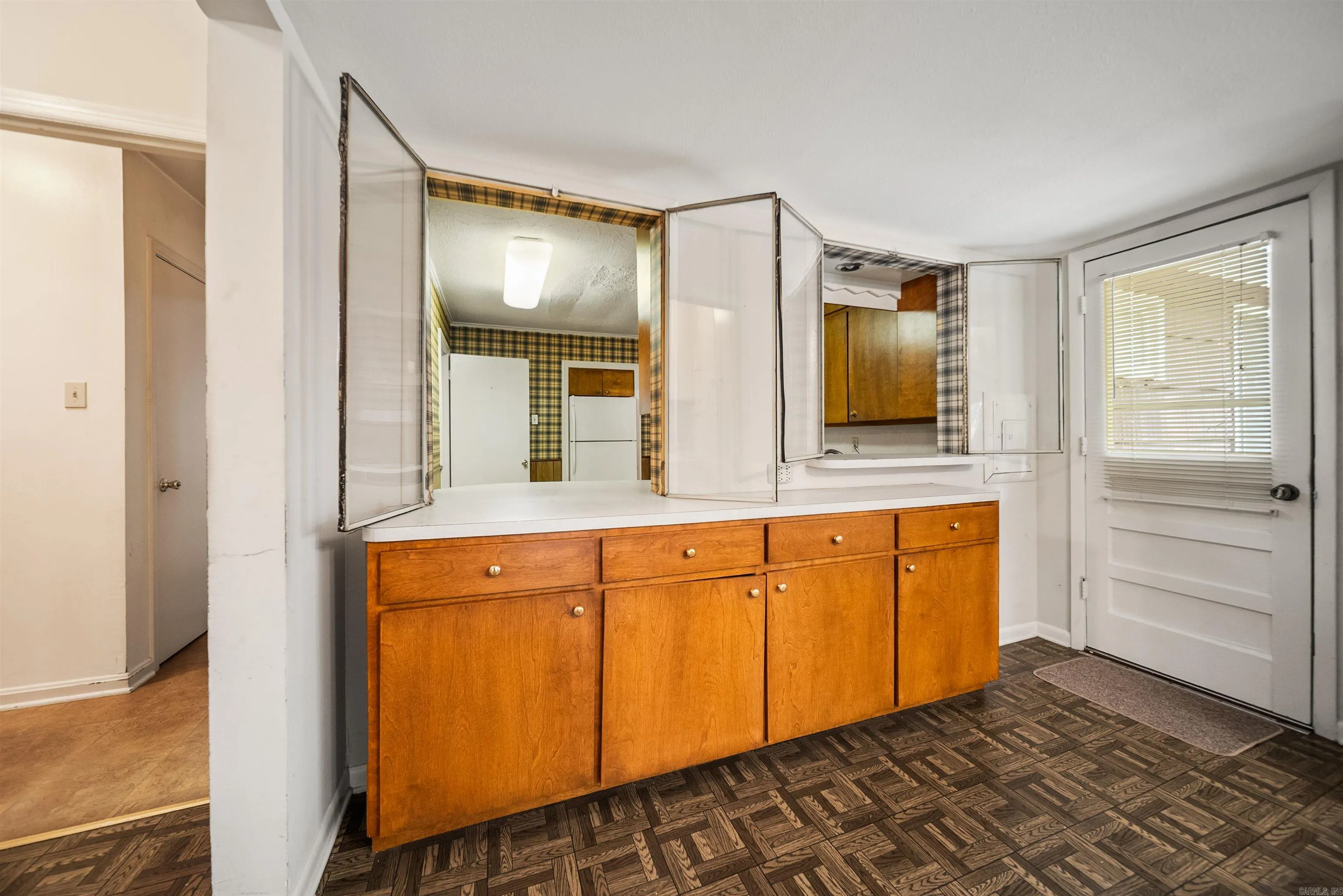 Property at 2201  West rd - Image 22