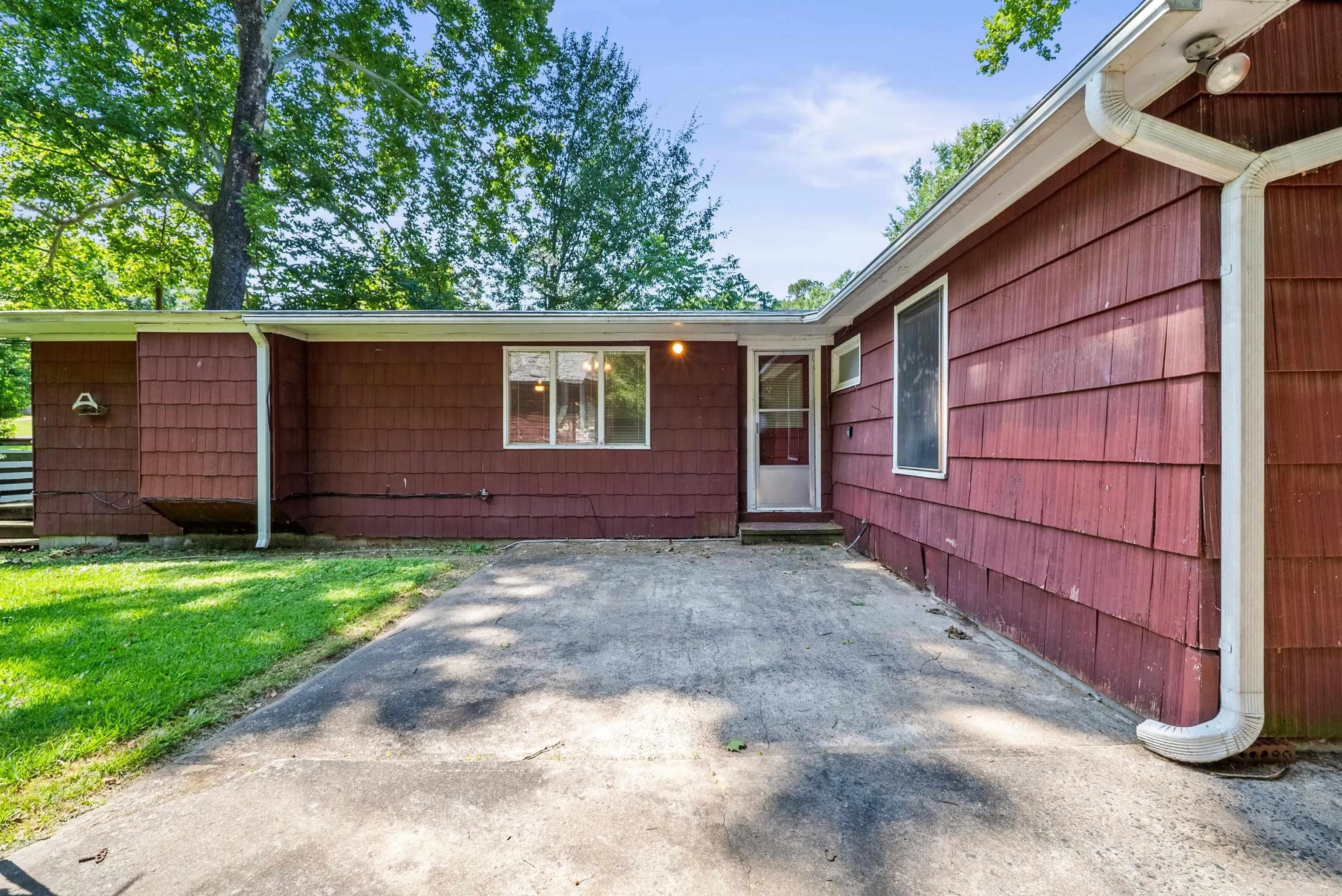 Property at 2201  West rd - Image 47