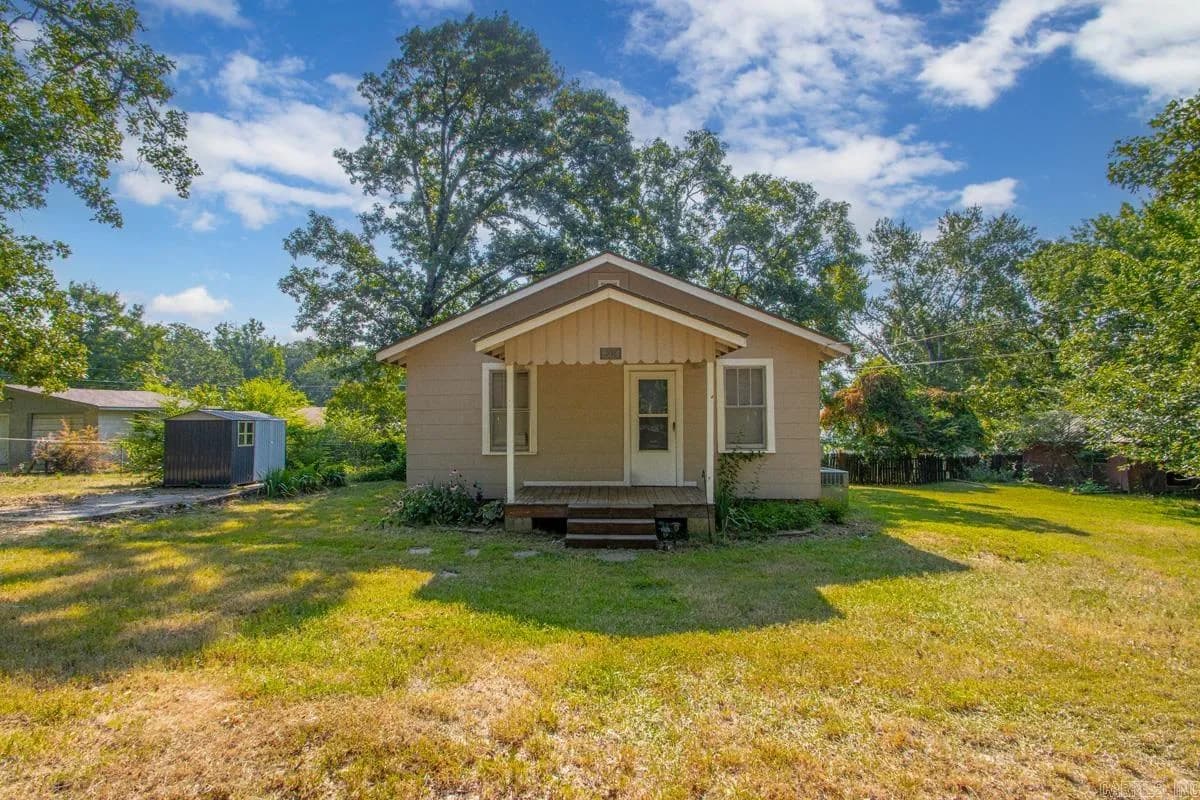 Property at 8214  Holiday dr - Image 4