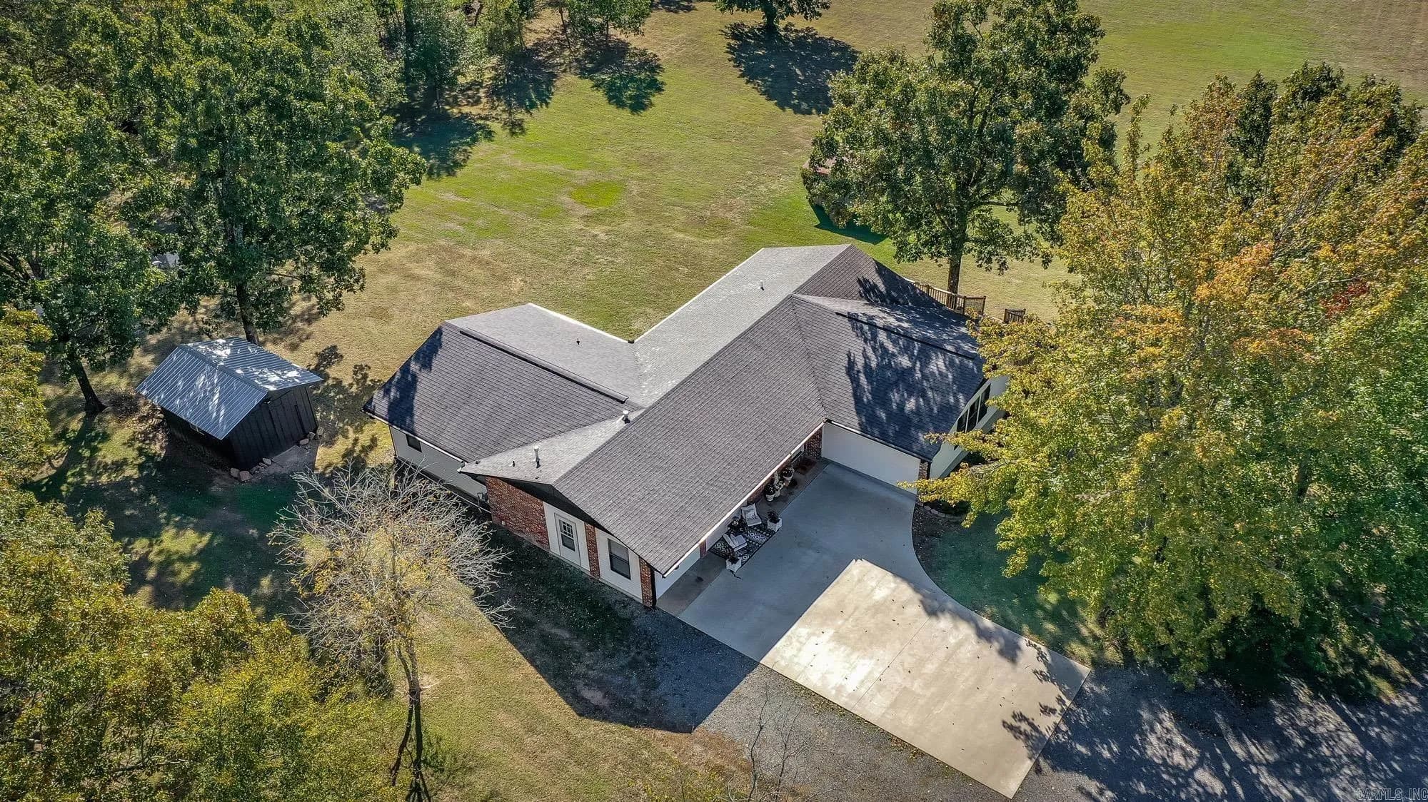 Property at 229  Richard street - Image 29